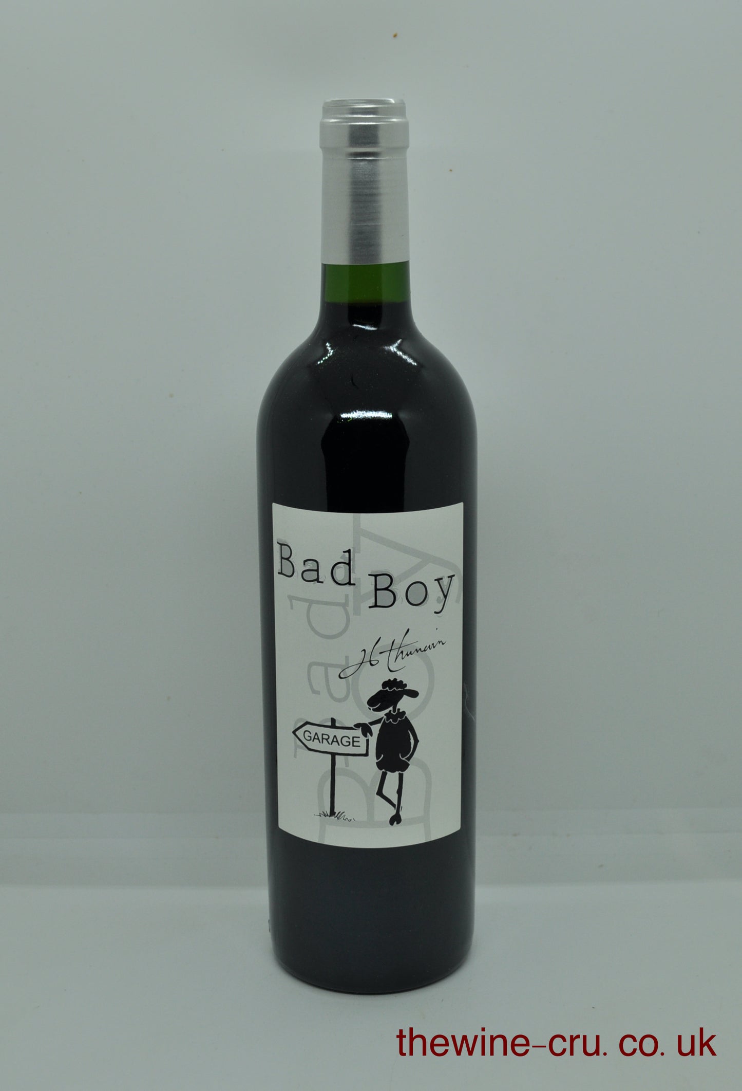 2015 vintage red wine. The bottle is in excellent condition. Immediate delivery. Free local delivery. Gift wrapping available.