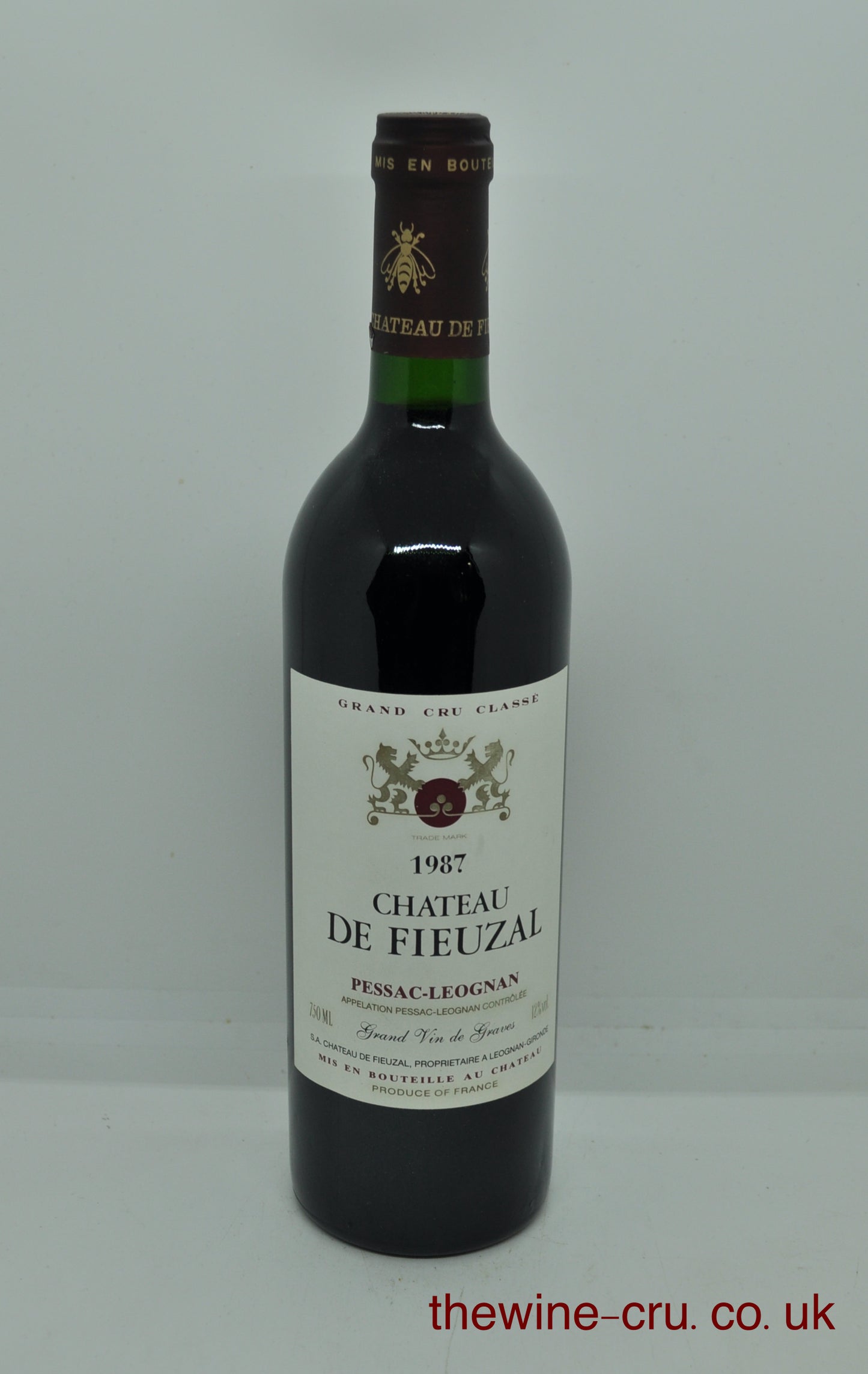 1987 vintage red wine from Pessac-Legnan. The bottle is in good condition. Immediate delivery. Free local delivery. Gift wrapping available.