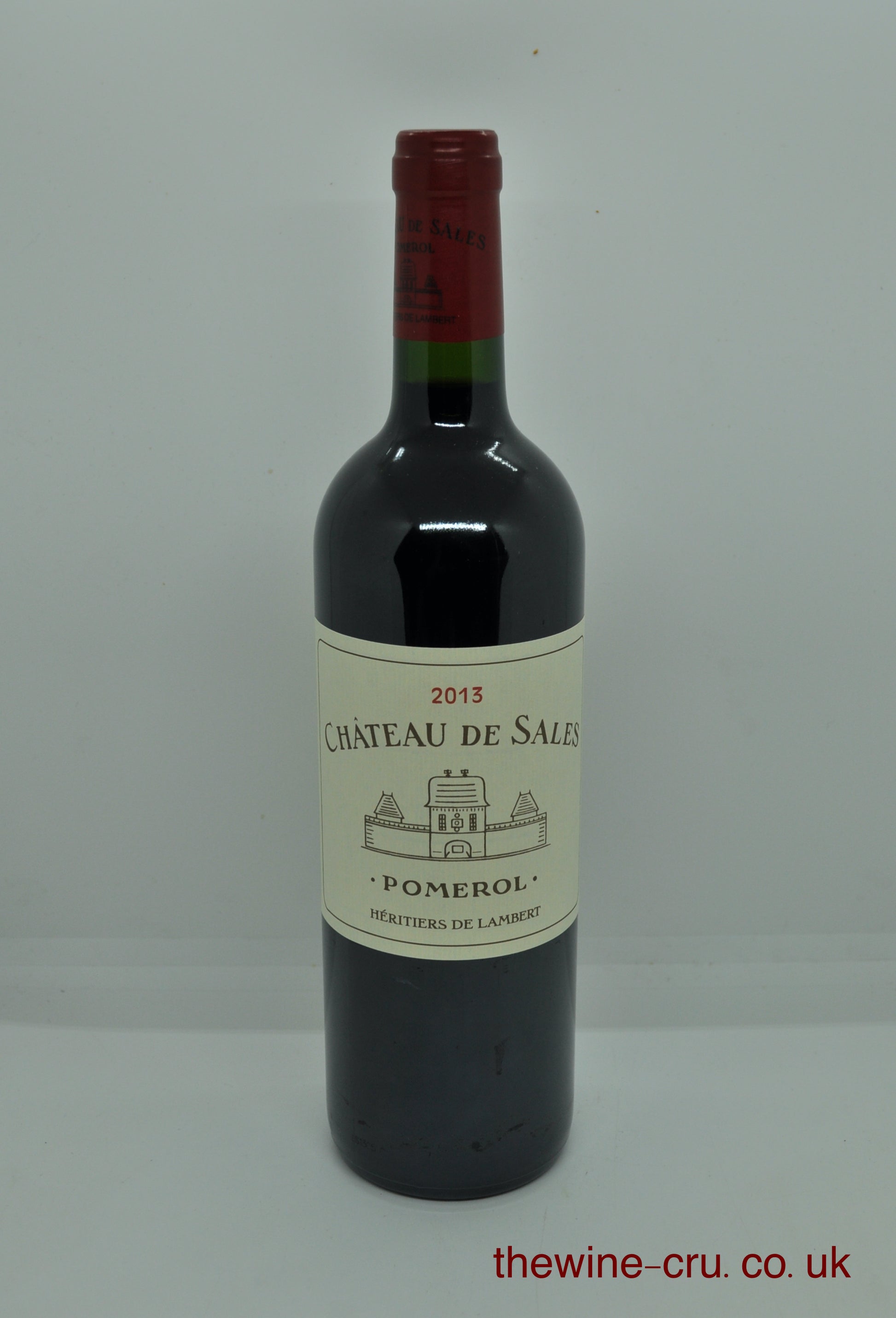2013 vintage red wine from Pomerol, France. The bottle is in excellent condition. Immediate delivery. free local delivery. Gift wrapping available.