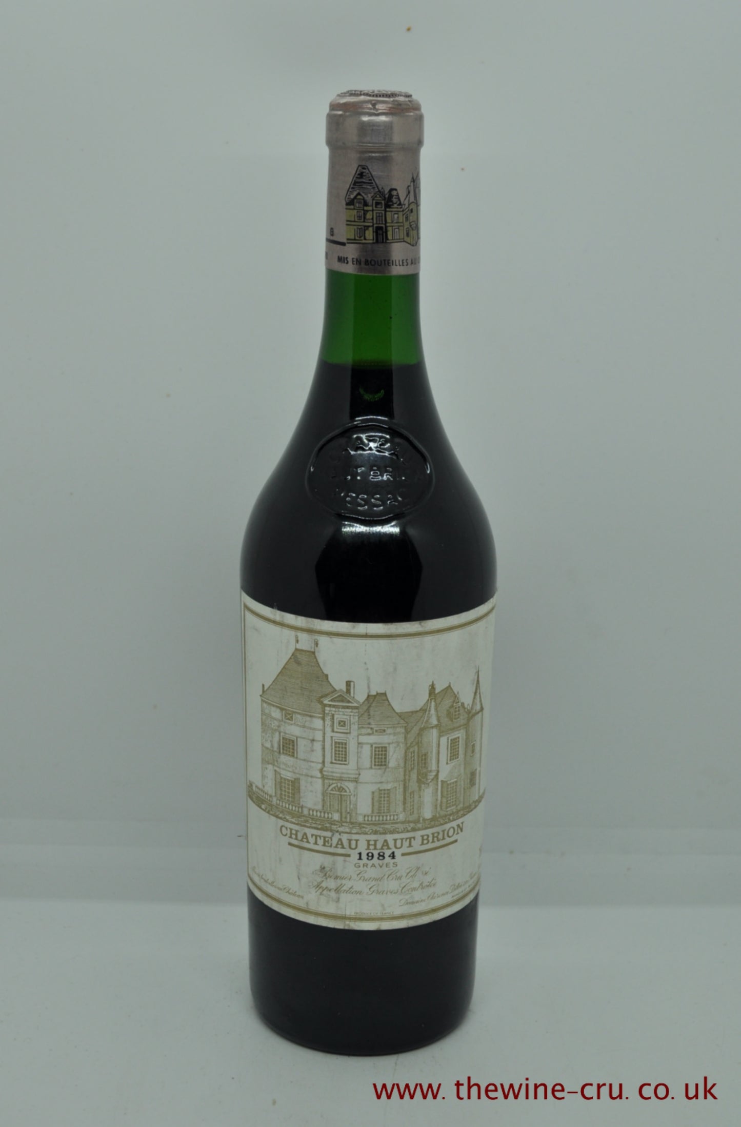 1984 vintage red wine. The bottle is in good general condition. Immediate delivery. Free local delivery. Gift wrapping available.