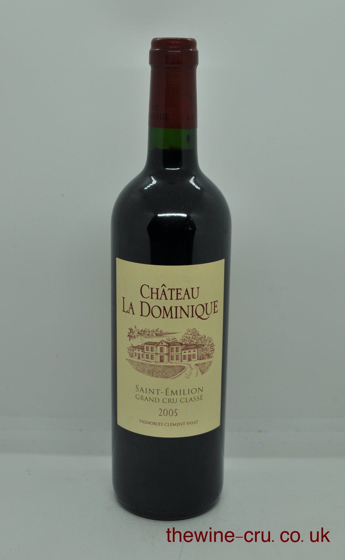 2005 vintage red wine from Saint Emilion, Bordeaux. The bottle is in excellent condition. Immediate delivery. Free local delivery. Gift wrapping available.