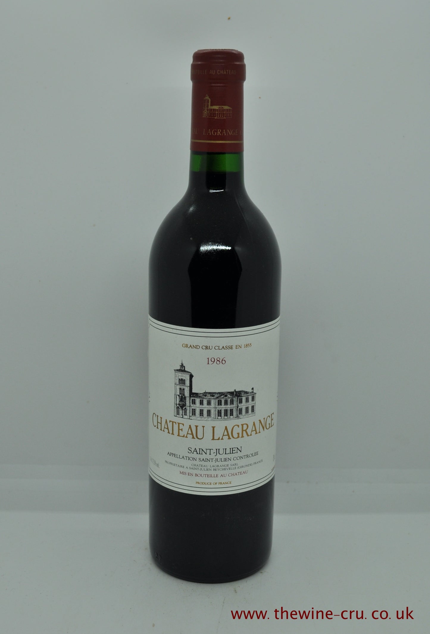 1986 vintage red wine. the bottle is in good condition. Level is in neck. meditate delivery. Free local delivery. Gift wrapping available.