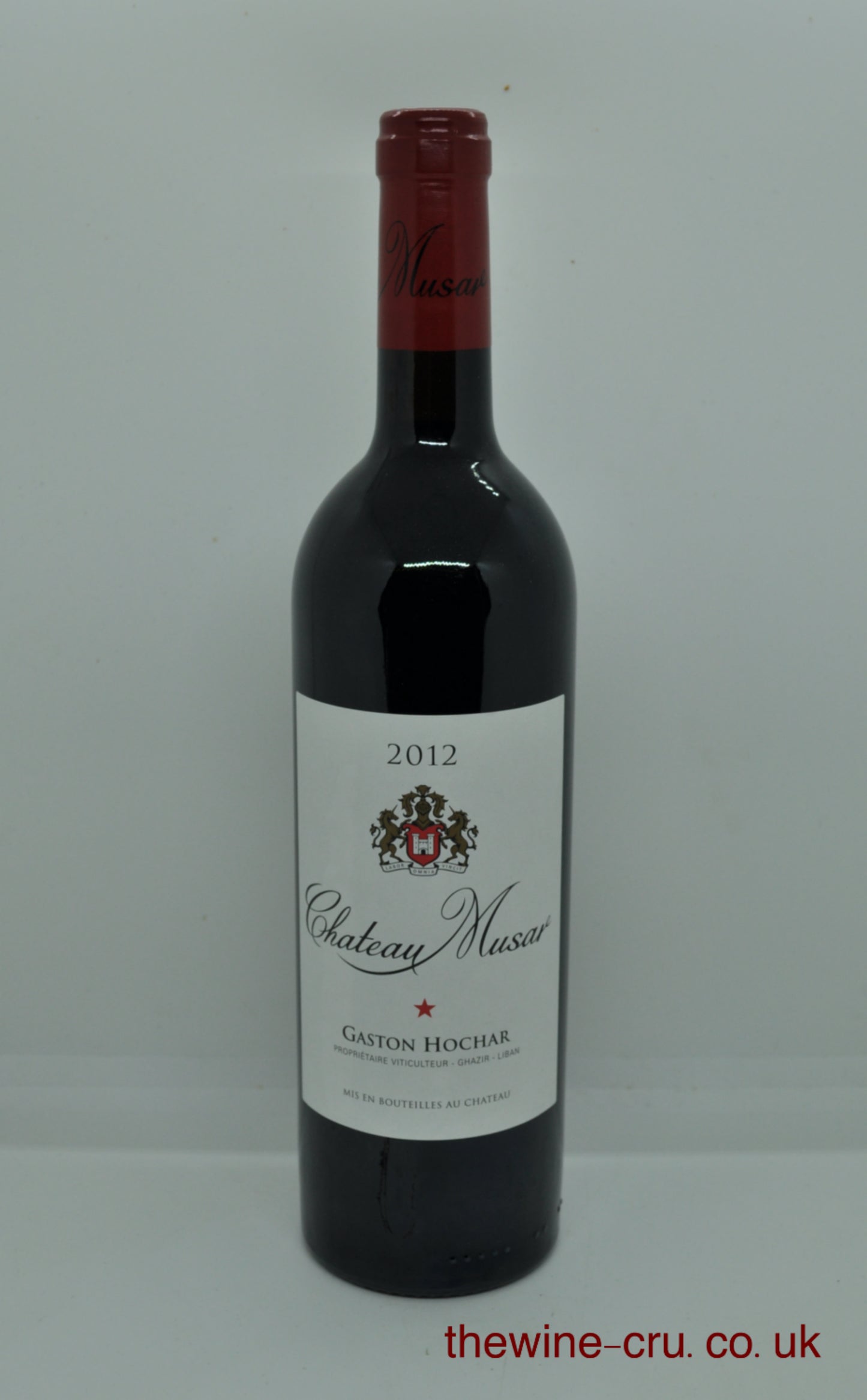 2012 vintage red wine from the Bekaa valley, Lebanon. the bottle is in excellent condition. Immediate delivery. Free local delivery. Gift wrapping available.