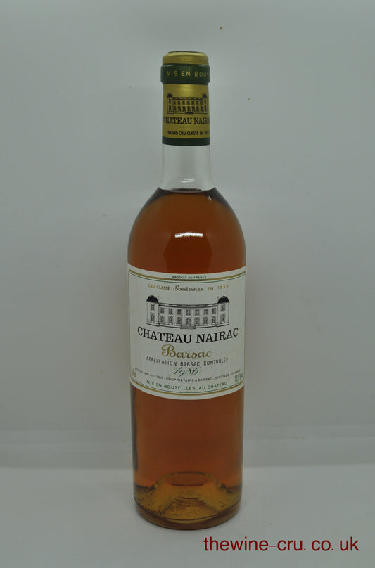 1986 vintage sweet white wine. The bottle is in good condition with the wine level being base of neck. Immediate delivery. Free local delivery. Gift wrapping available.