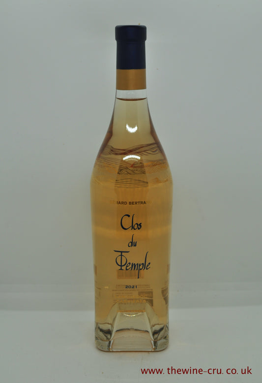 2021 vintage rose wine. The bottle is in excellent condition. Immediate delivery. free local delivery. Gift wrapping available.