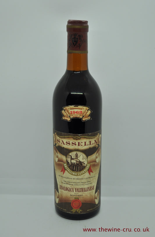 1968 vintage red wine. Enoogica Valtellinese Valtellina Superior Sassella. The bottle is in good condition. Immediate delivery. Free local delivery. Gift wrapping available.