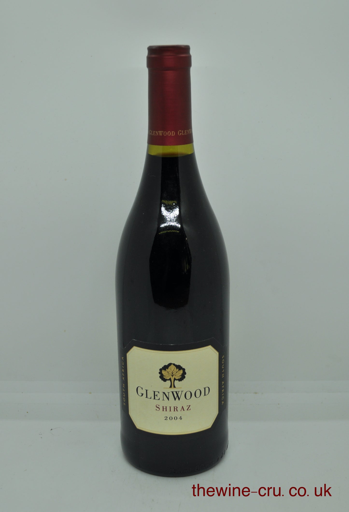 2004 vintage red wine. The bottle is in excellent condition. Immediate delivery. Free local delivery. Gift wrapping available.
