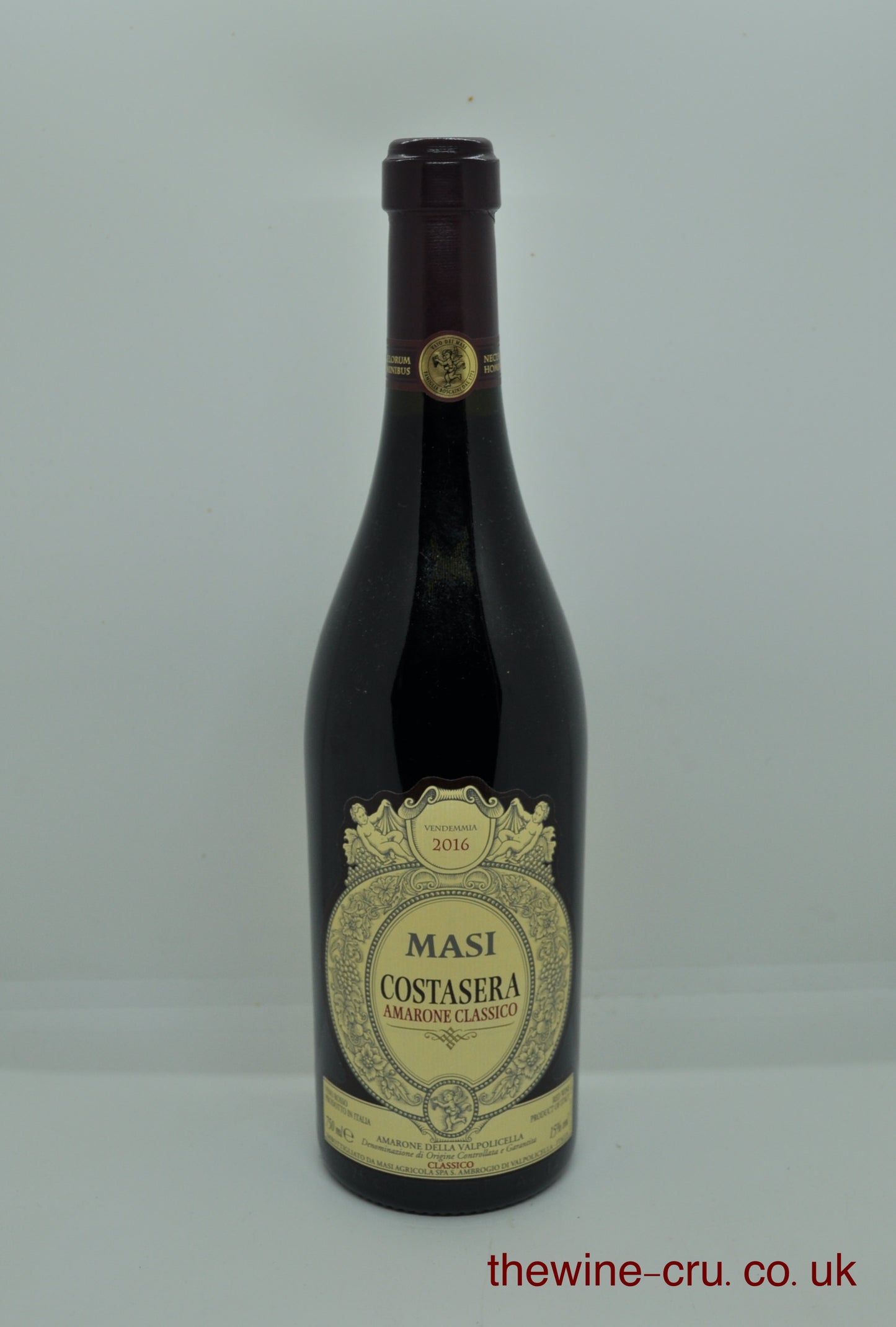 2016 vintage red wine. The bottle is in excellent condition. Immediate delivery. Gift wrapping available.
