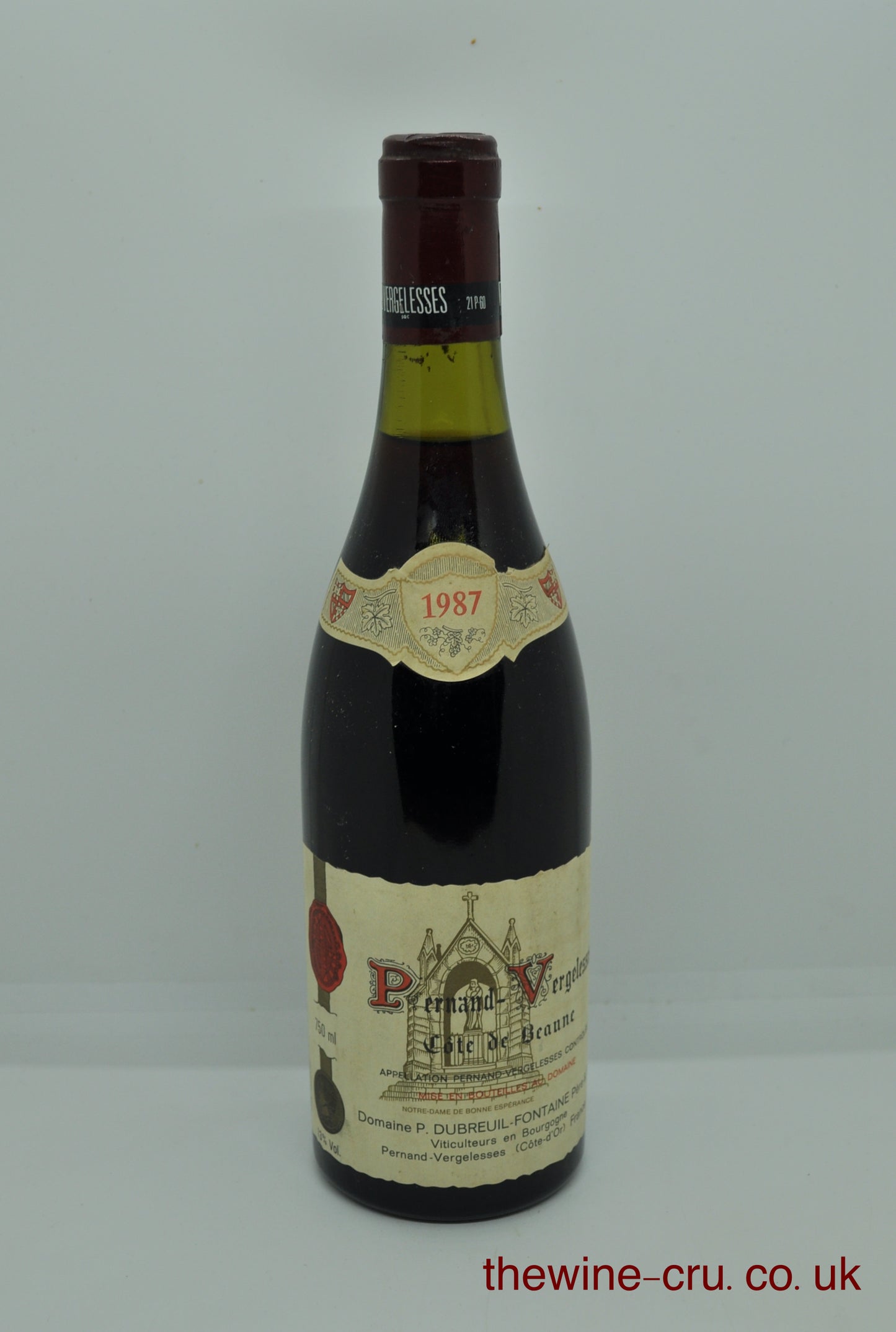 1987 vintage red wine from Burgundy. The bottle is in good condition. Immediate delivery. Free local delivery. Gift wrapping available.