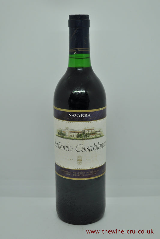 1999 vintage red wine from Italy. Senorio Casablanco Navarra. The bottle is in good general condition. Immediate delivery. Free local delivery. Gift wrapping available.