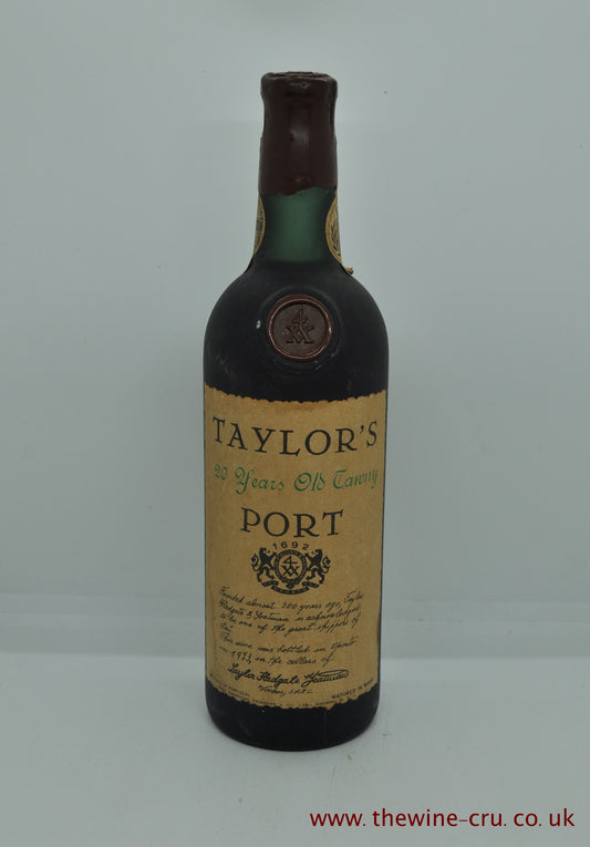 20 year old Tawny Port bottled in 1973. The bottle is in general good condition. Immediate delivery. Free local delivery. Gift wrapping available.