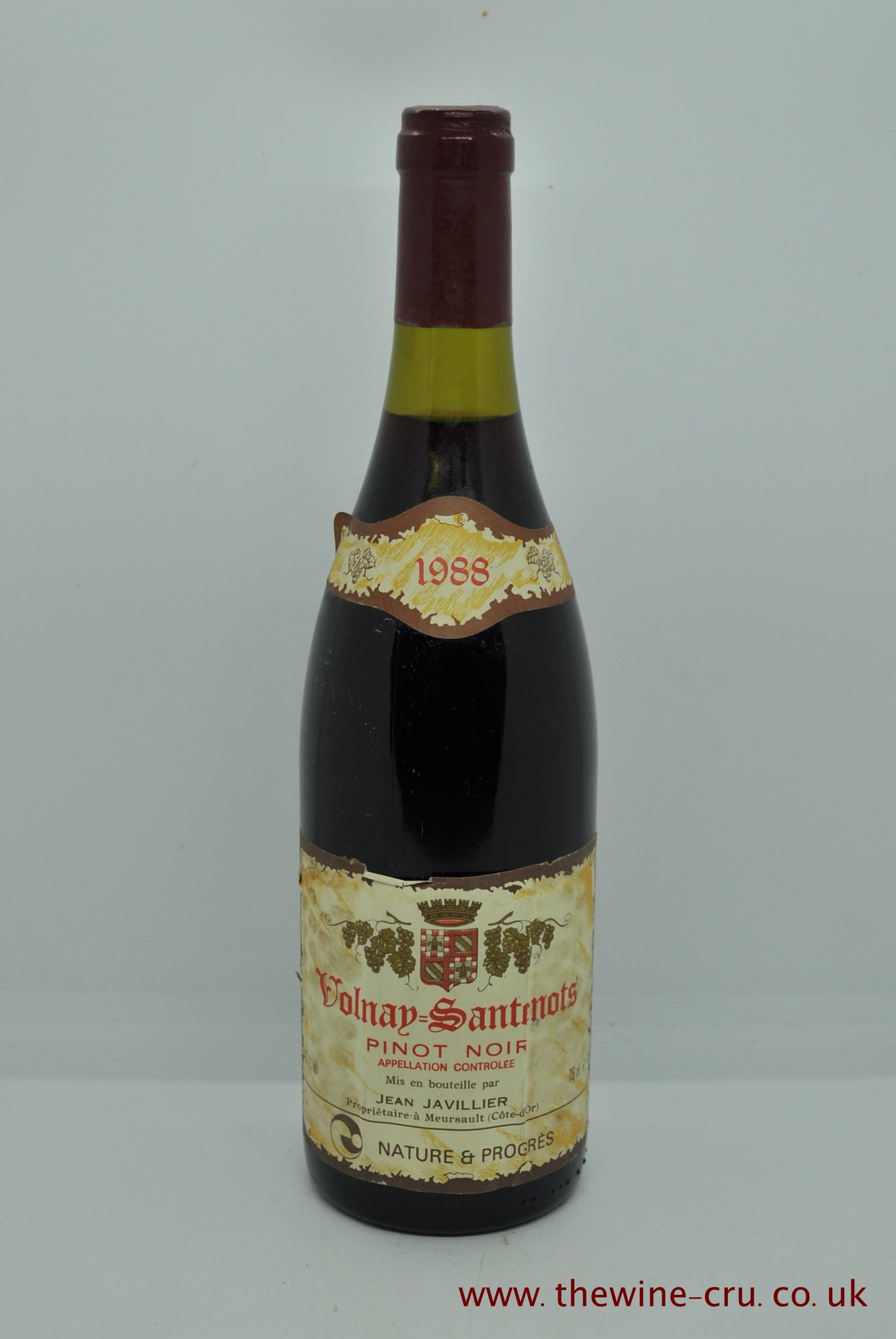 1988 vintage red wine. The bottle is in good general condition with the wine level being 3cm below the cork. Immediate delivery. Free local delivery. Gift wrapping available.