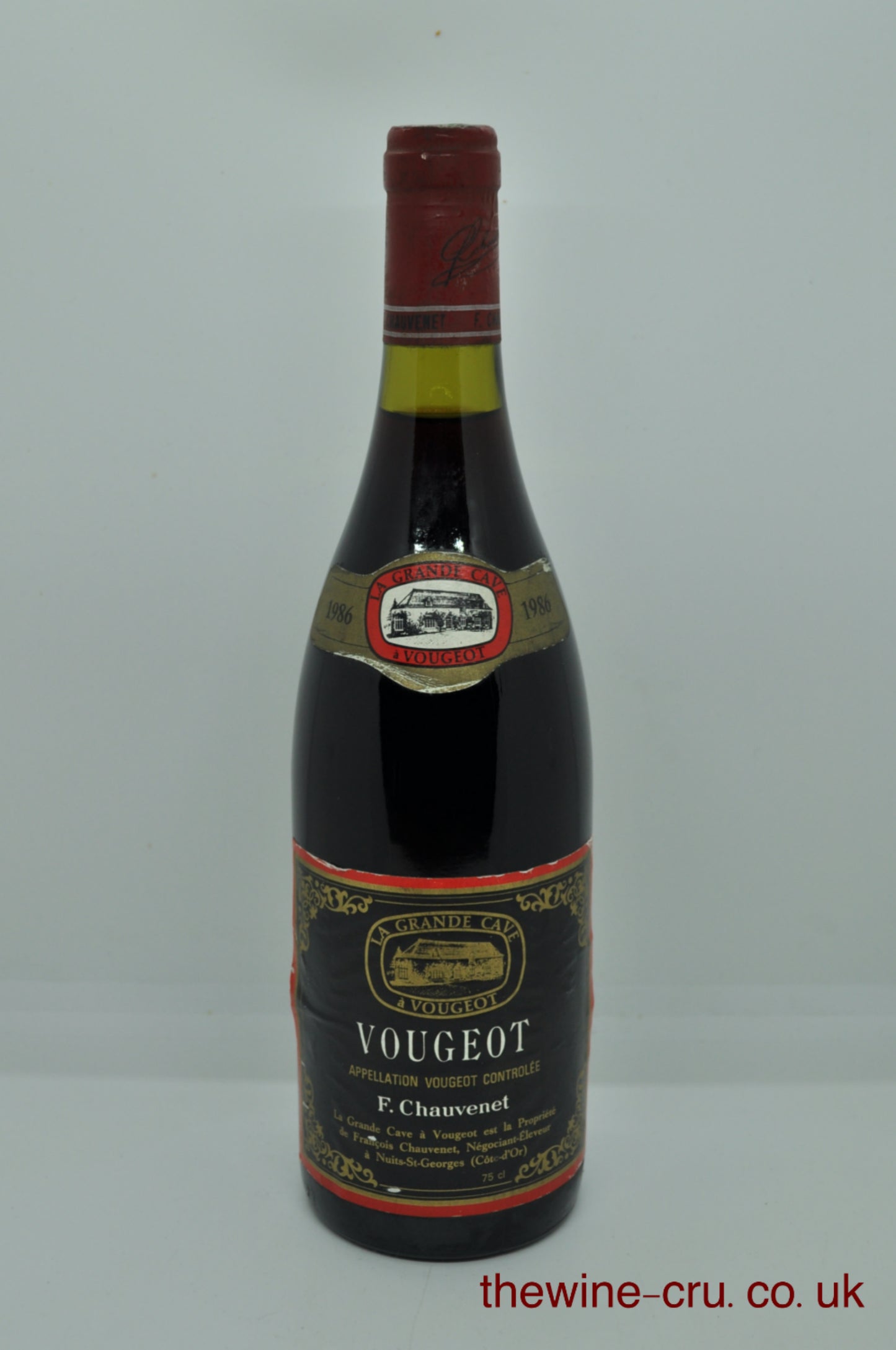 1986 vintage red wine. The bottle is in good condition. Immediate delivery. Free local delivery. Gift wrapping available.