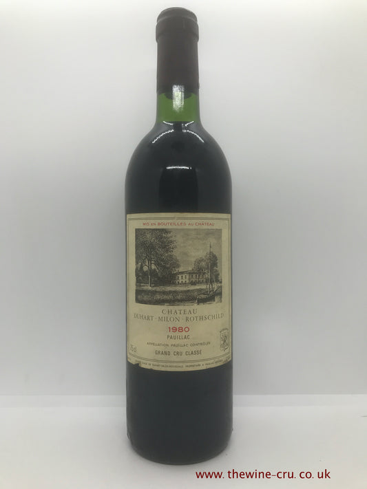 1980 vintage red wine from Bordeaux, France. The bottle is in good condition with the wine level being top shoulder. Immediate delivery. Free local delivery. Gift wrapping available.