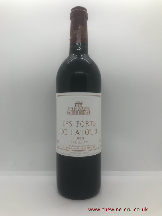 1999 vintage red wine. The bottle is in good condition. Immediate delivery. Free local delivery. Gift wrapping available.