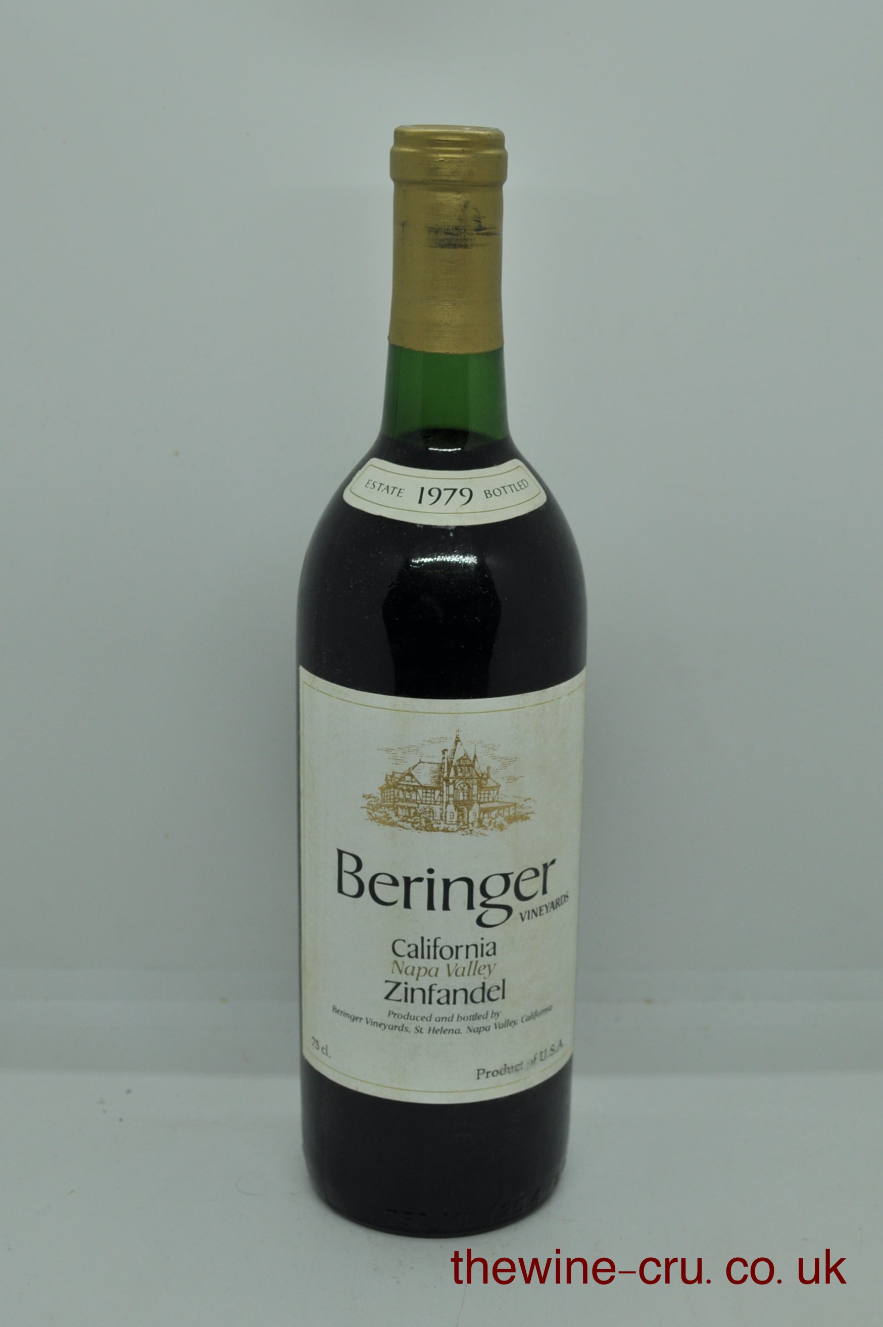 1979 vintage red wine. The bottle is in good condition. Immediate delivery Free local delivery. Gift wrapping available.