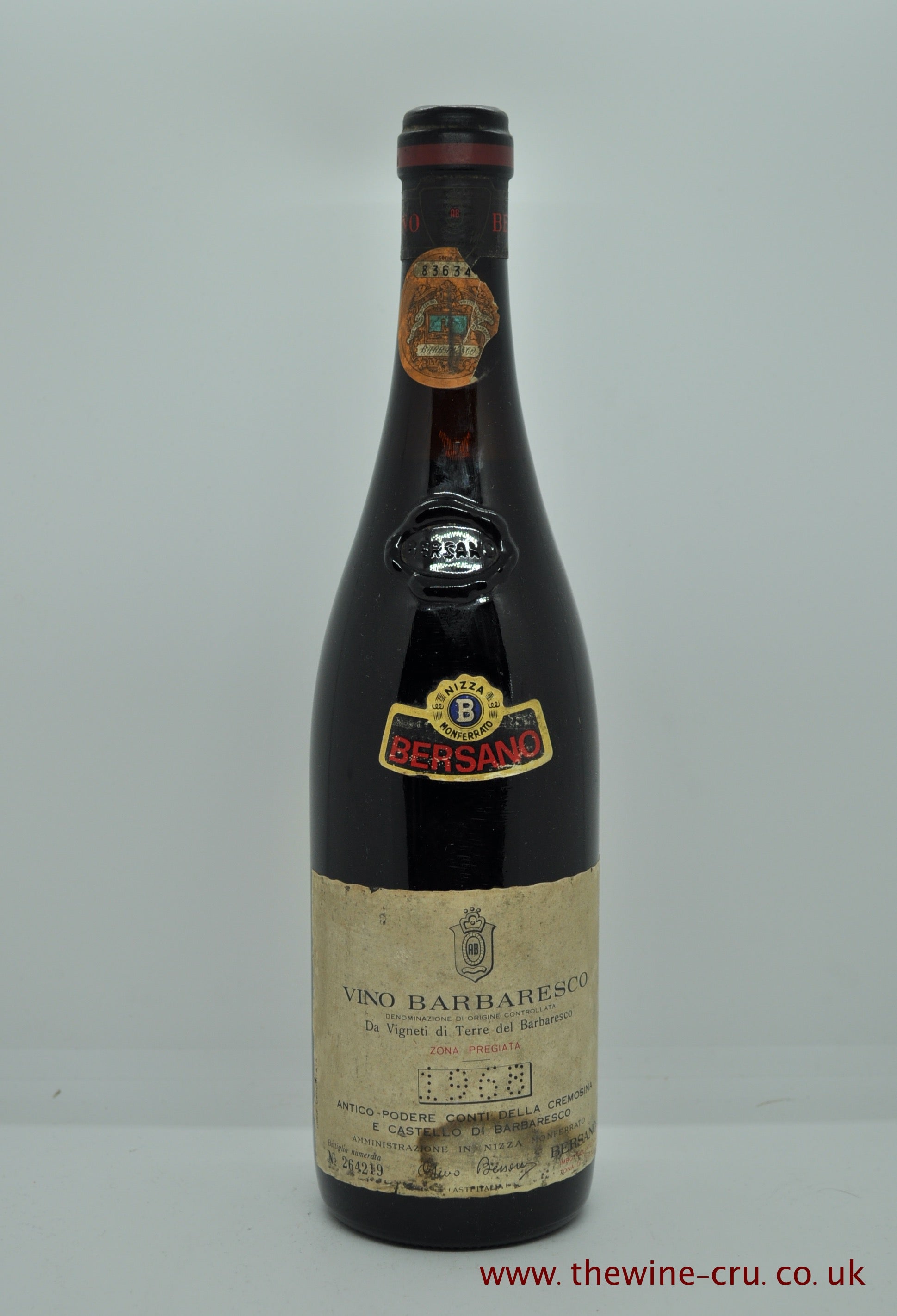 1968 vintage red wine. Bersano Barbaresco 1968 Italy. The capsule is ok and the label is a little bin soiled. The wine level is approximately 4cm below the base of the cork. Immediate delivery. Free local delivery. Gift wrapping available.