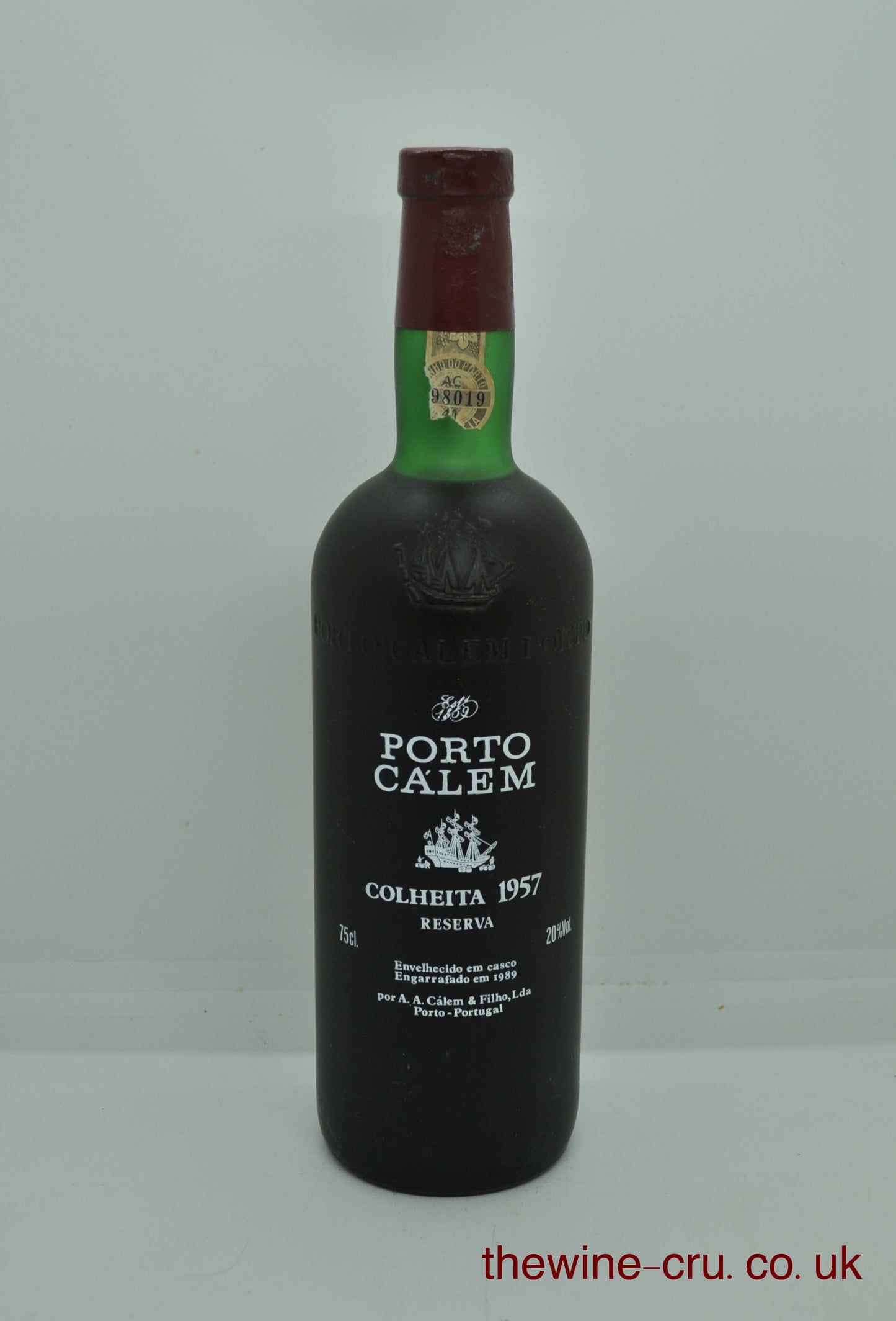 1957 vintage port wine, bottled in 1989. The bottle is in good condition with the wine level very top shoulder. Immediate delivery Free Local delivery. Gift wrapping available.