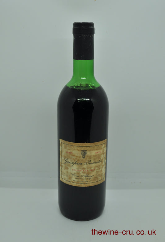 1976 vintage red wine. The bottle is in good condition with the wine level being high shoulder and the label is a little bin soiled. Immediate delivery. Free local delivery. Gift wrapping available.