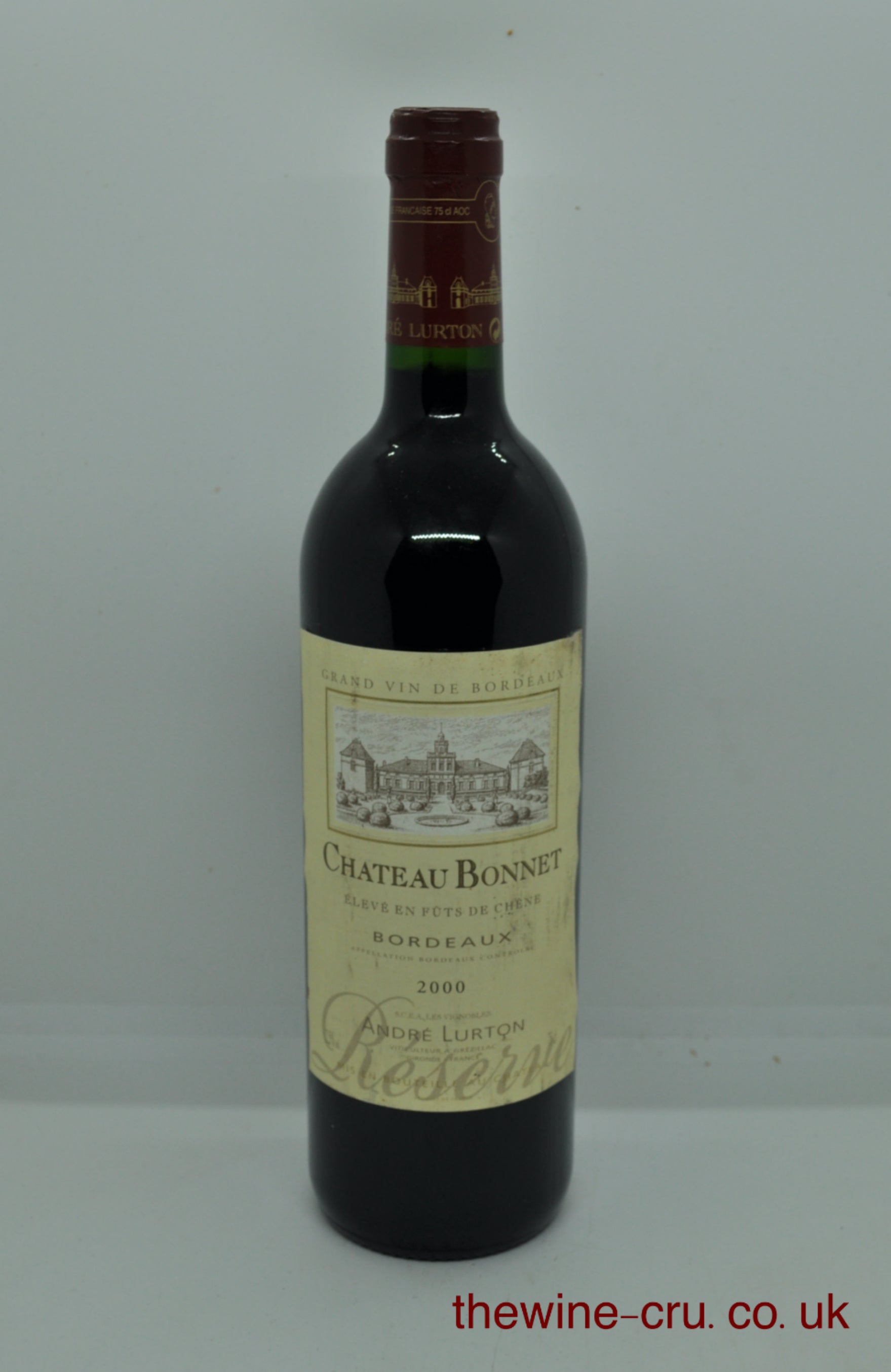 2000 vintage red wine. The bottle is in good condition. Immediate delivery. Free local delivery. Gift wrapping available