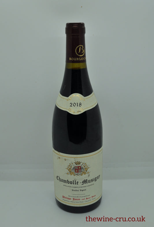 2018 vintage red wine from Burgundy. The bottle is in good condition. Immediate delivery. Free local delivery. Gift wrapping available.