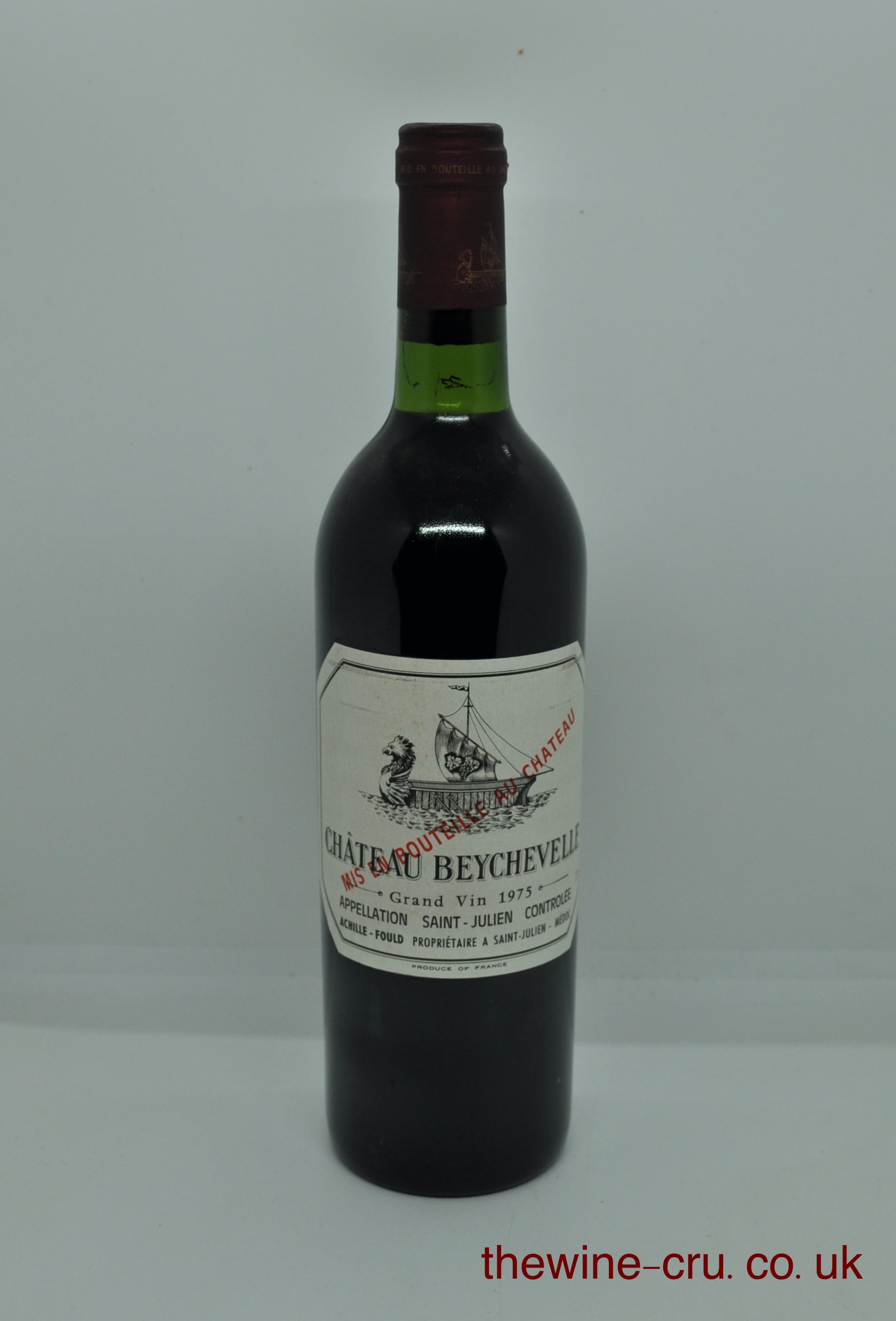 1975 vintage red wine. The bottle is in good condition. Immediate delivery. Free local delivery. Gift wrapping available.