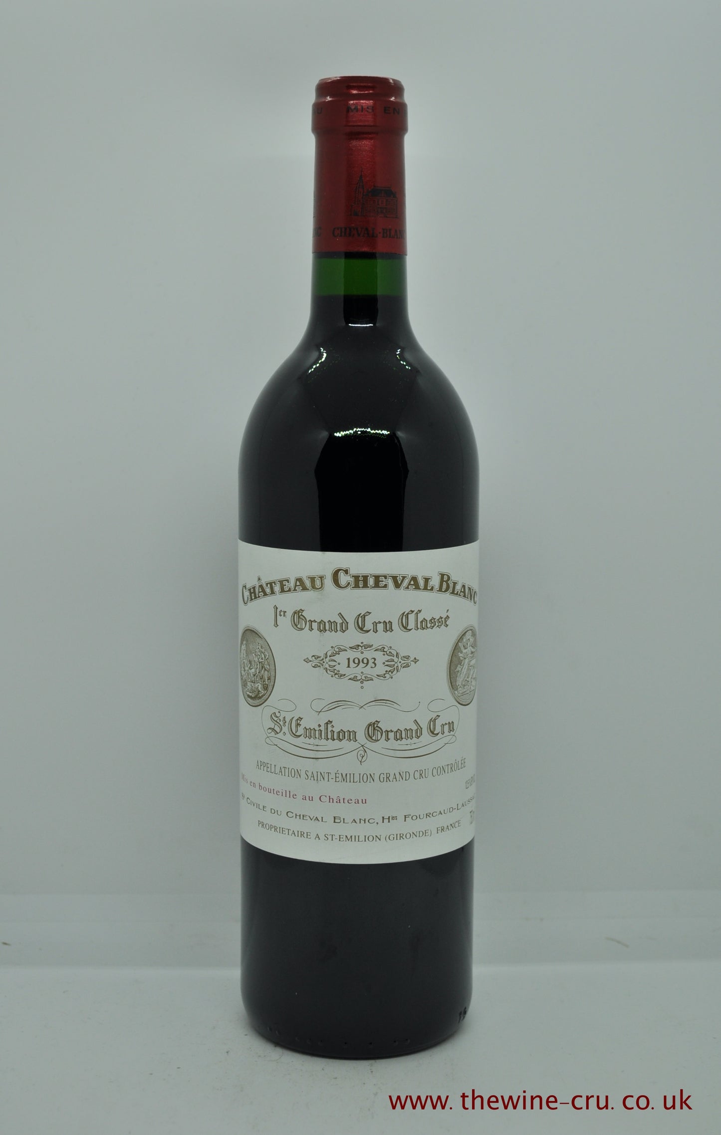 1993 vintage red wine. Chateau Cheval Blanc 1993. Saint Emilion, France. The bottle is in good condition. Wine level is in neck. Immediate delivery. Free local delivery. Gift wrapping available.