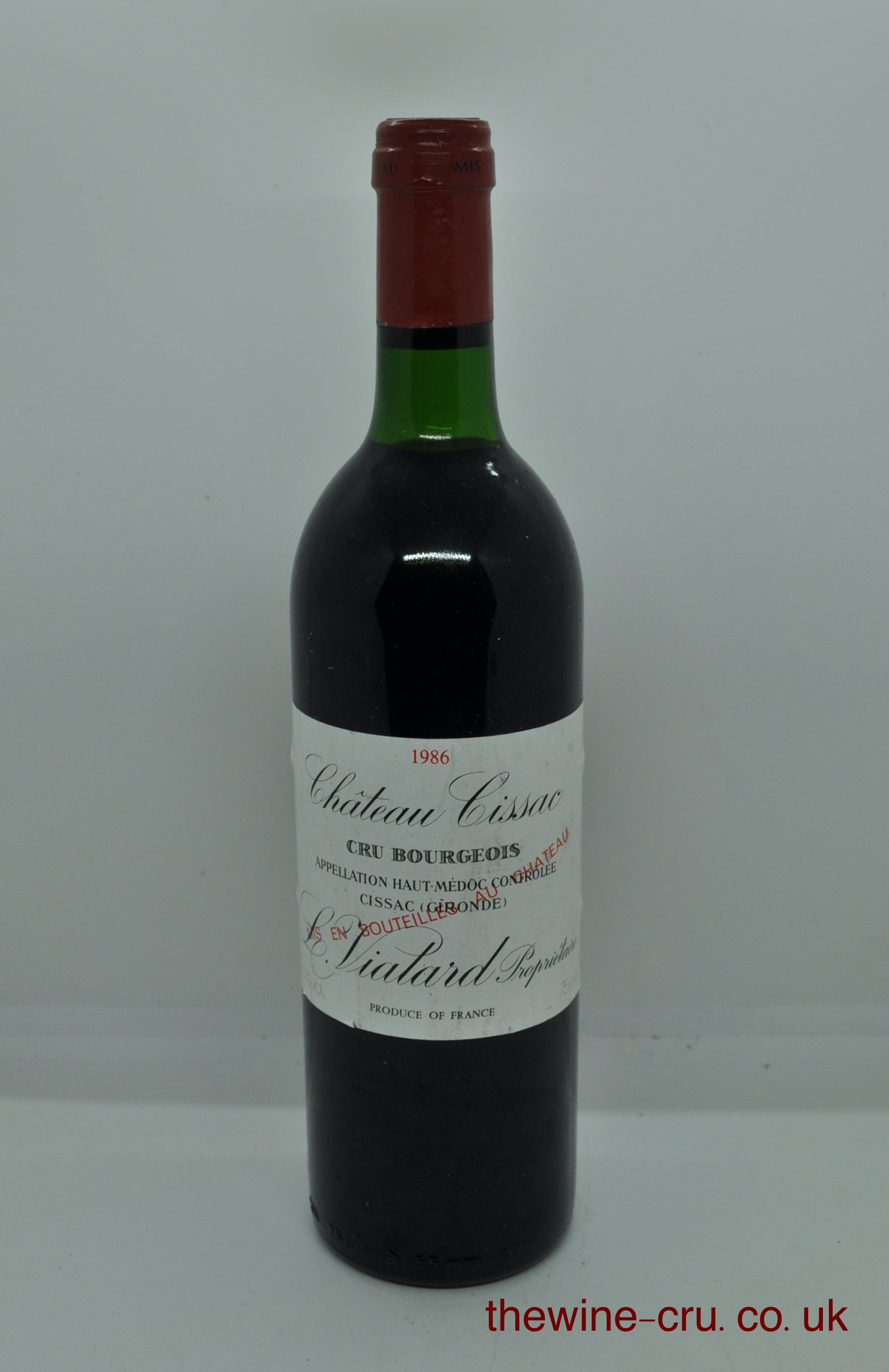 1986 vintage red wine. The bottle is in good general condition with the wine level base of neck. Immediate delivery. Free local delivery. Gift wrapping available.