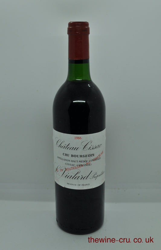 1986 vintage red wine. The bottle is in good general condition with the wine level base of neck. Immediate delivery. Free local delivery. Gift wrapping available.