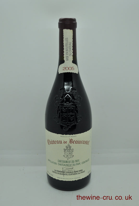 2005 vintage red wine from the Southern Rhone Valley. The bottle is in excellent condition. Immediate delivery. Free local delivery. Gift wrapping available.