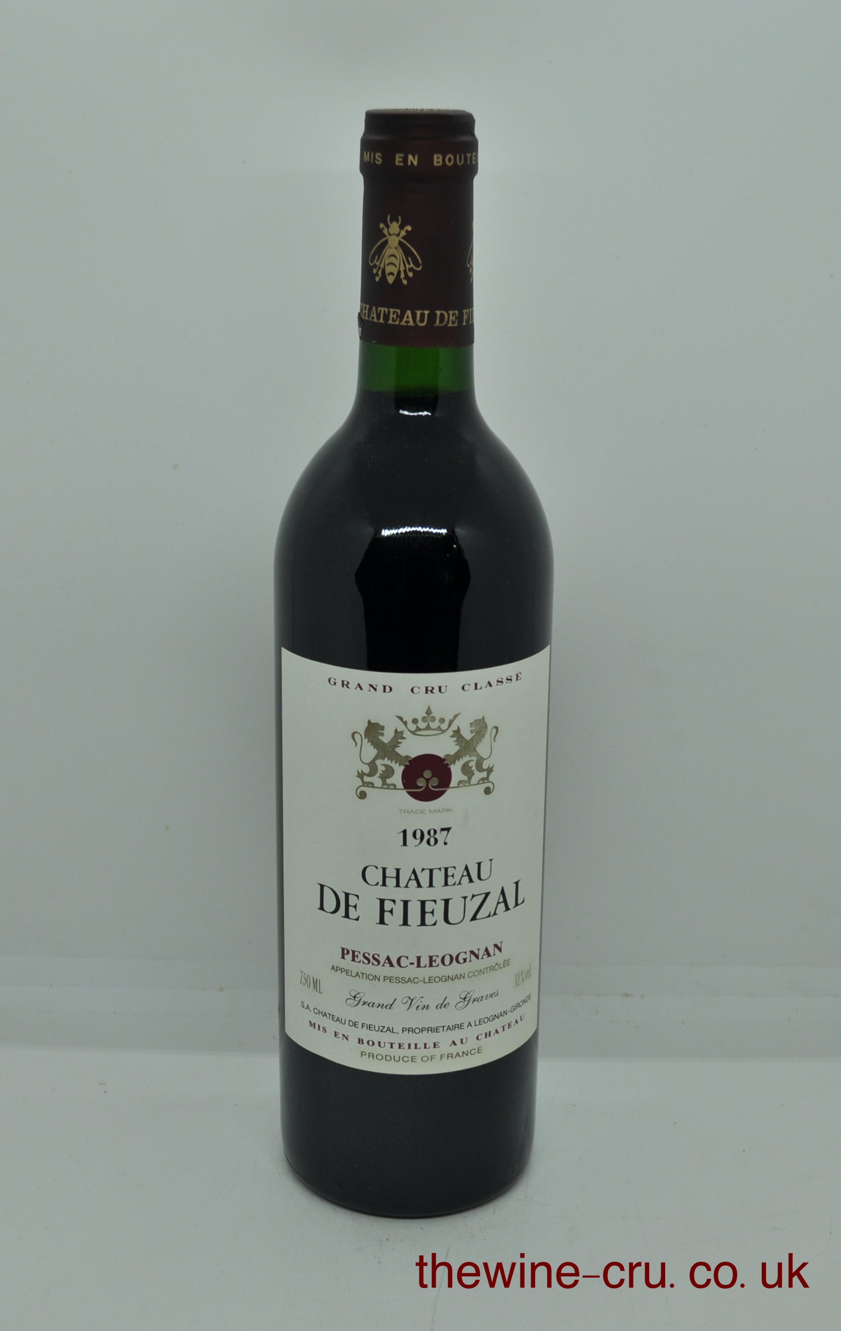 1987 vintage red wine from Pessac-Legnan. The bottle is in good condition. Immediate delivery. Free local delivery. Gift wrapping available.