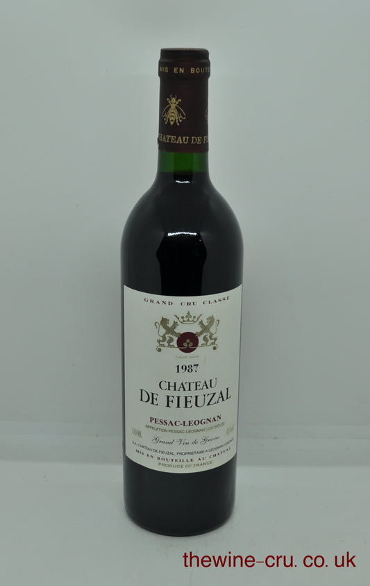 1987 vintage red wine from Pessac-Legnan. The bottle is in good condition. Immediate delivery. Free local delivery. Gift wrapping available.