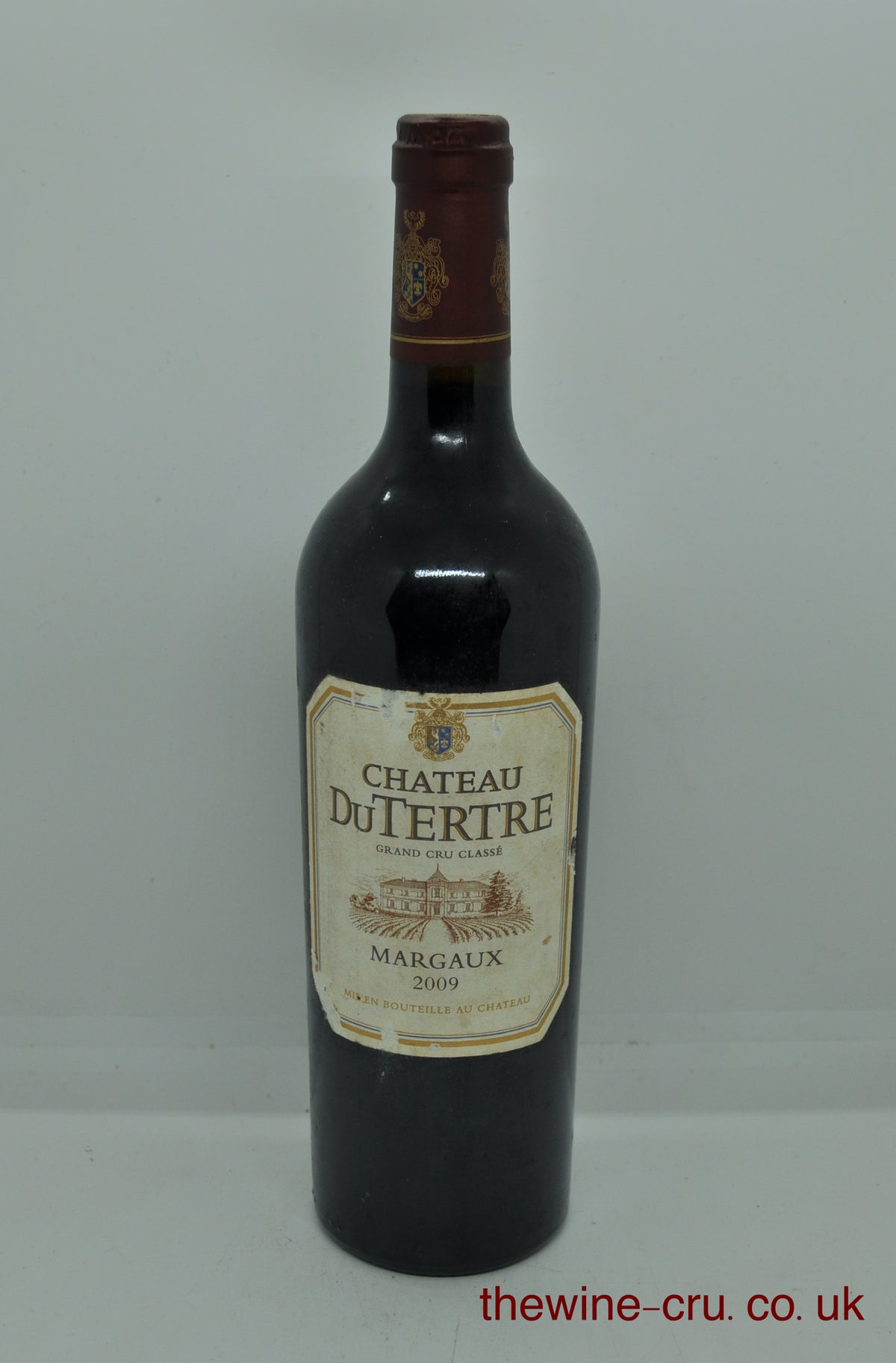 2009 vintage red wine from Margaux. The bottle is in good condition. The label is a little grubby. Immediate delivery. Free local delivery. Gift wrapping available.