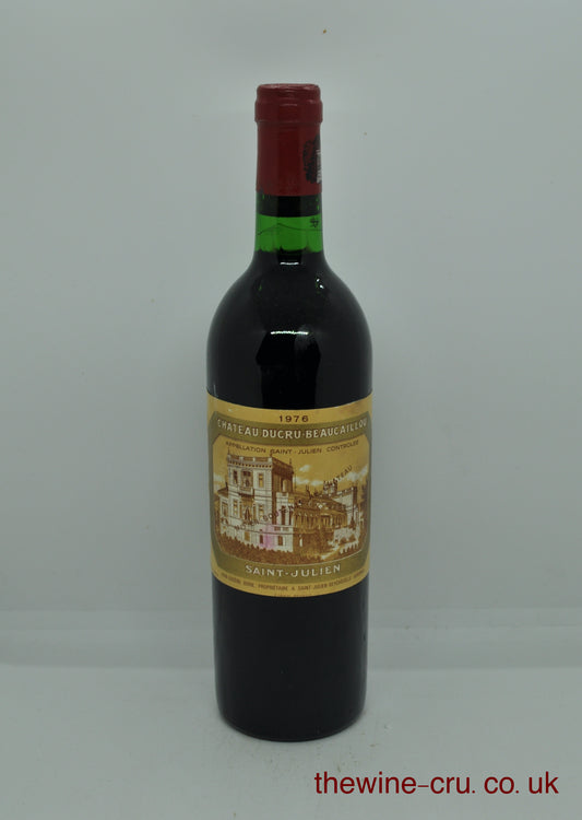 1976 vintage red wine. The bottle is in good condition. Immediate delivery. Free local delivery. Gift wrapping available.