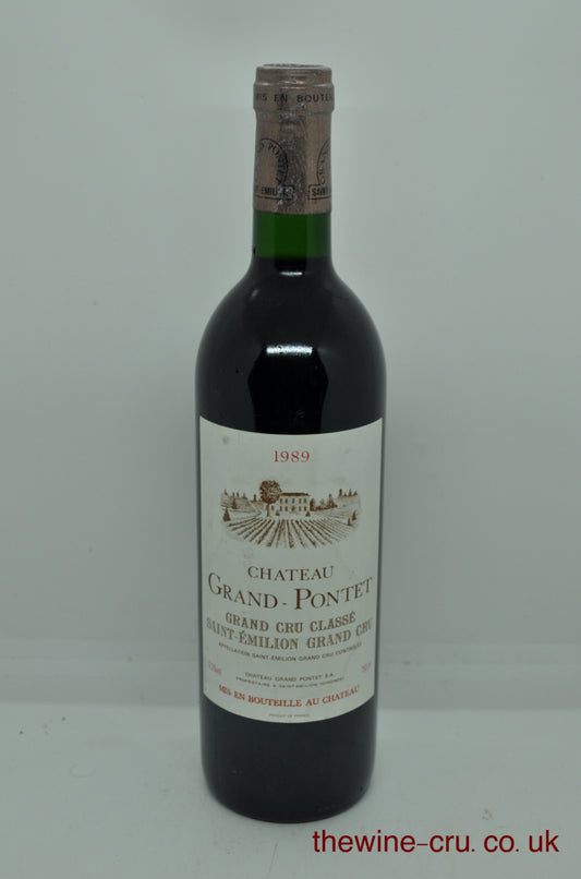 1989 vintage red wine from saint Emilion. The bottle is in good condition. Immediate delivery. Free local delivery. Gift wrapping available