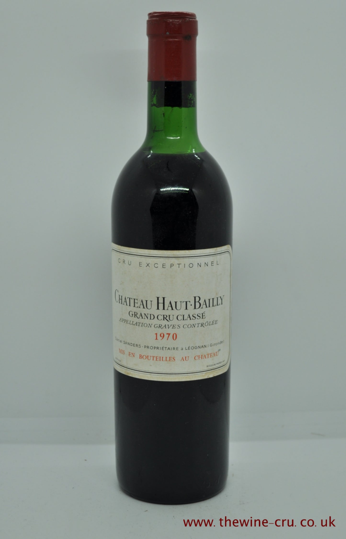 1970 vintage red wine. The bottle is in good condition with the wine level being top shoulder. Immediate delivery. Free local delivery. Gift wrapping available.