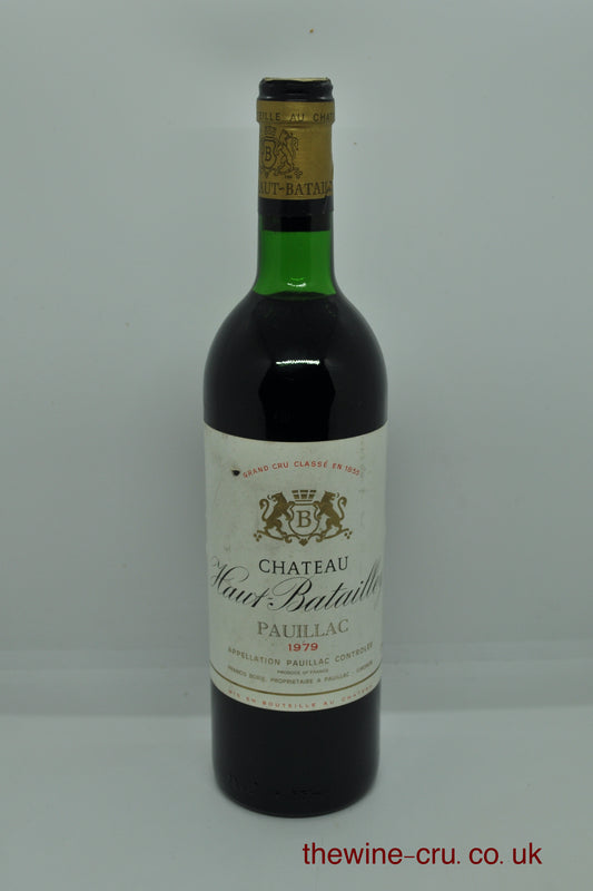 1979 vintage red wine from Pauillac. The bottle is in good condition with the wine level at top shoulder. Immediate delivery. Free local delivery. Gift wrapping available.