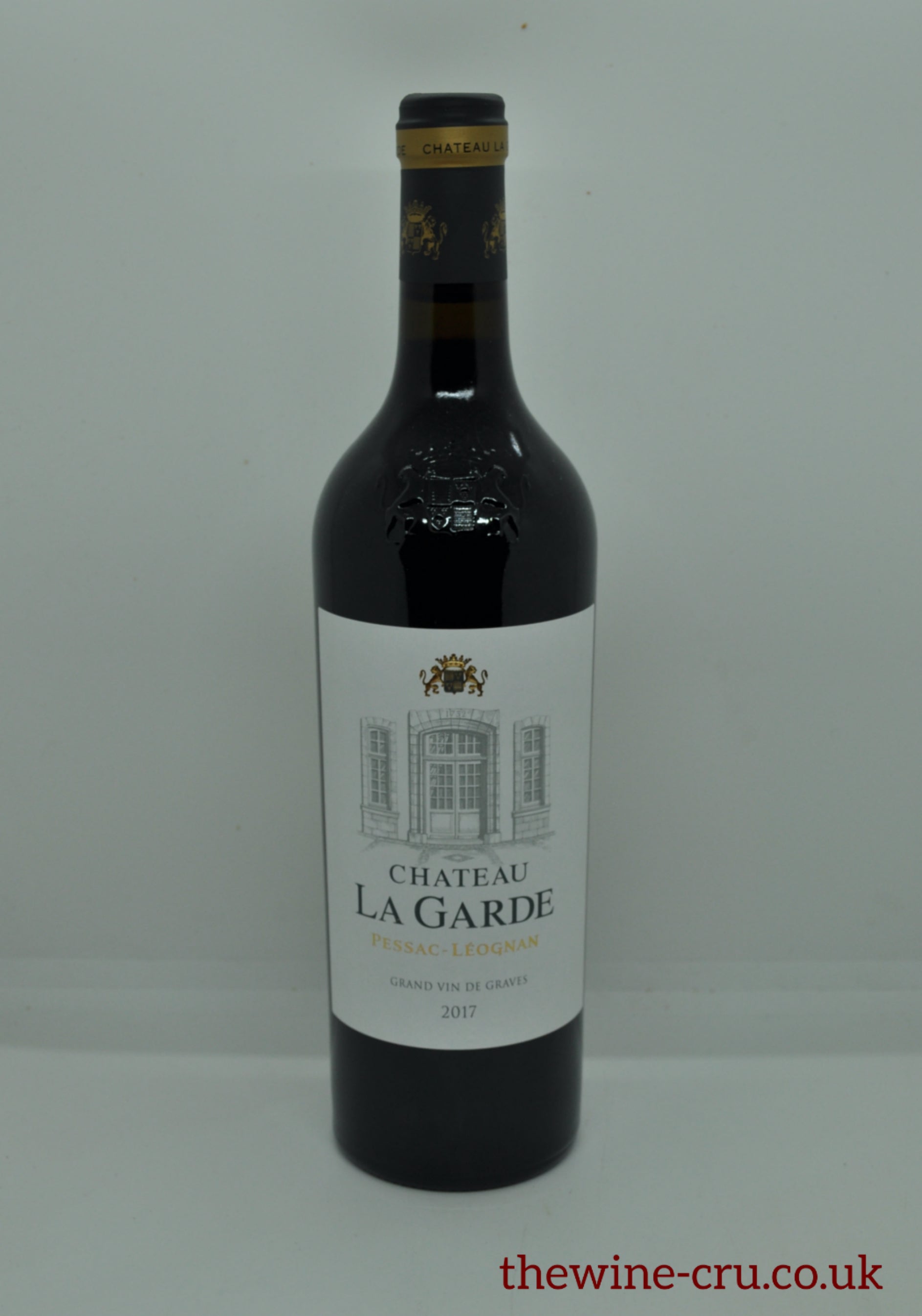 2017 vintage red wine form Pessac-Leognan, Bordeaux. The bottle is in excellent condition. Immediate delivery. Free local delivery. Gift wrapping available.