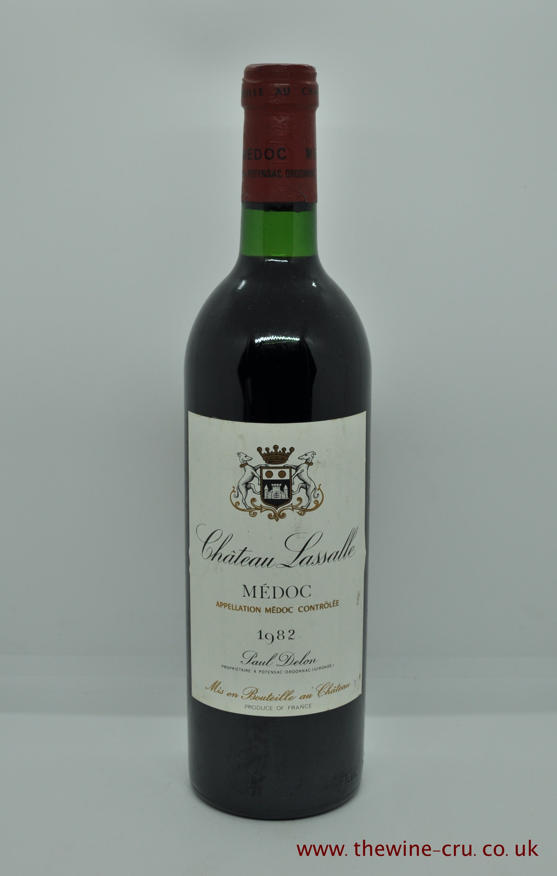 1982 vintage red wine. Chateau Lassalle, france, Bordeaux. The bottle is in general good condition with the wine level being base f neck. Immediate delivery Free local delivery. Gift wrapping available.