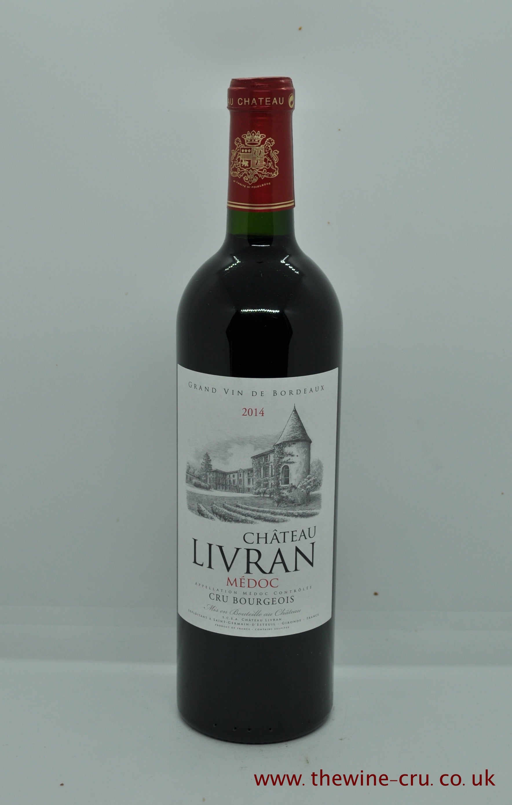 2014 vintage red wine from Bordeaux, France. The bottle is in excellent condition. Immediate delivery. Free local delivery. Gift wrapping avaable.