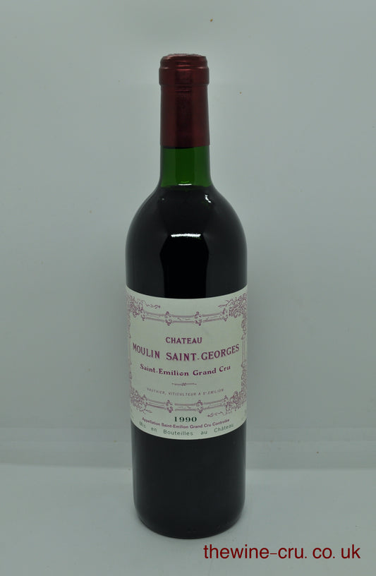 1990 vintage red wine. The bottle is in good condition with the wine level being base of neck. Immediate delivery. Free local delivery. Gift wrapping available.