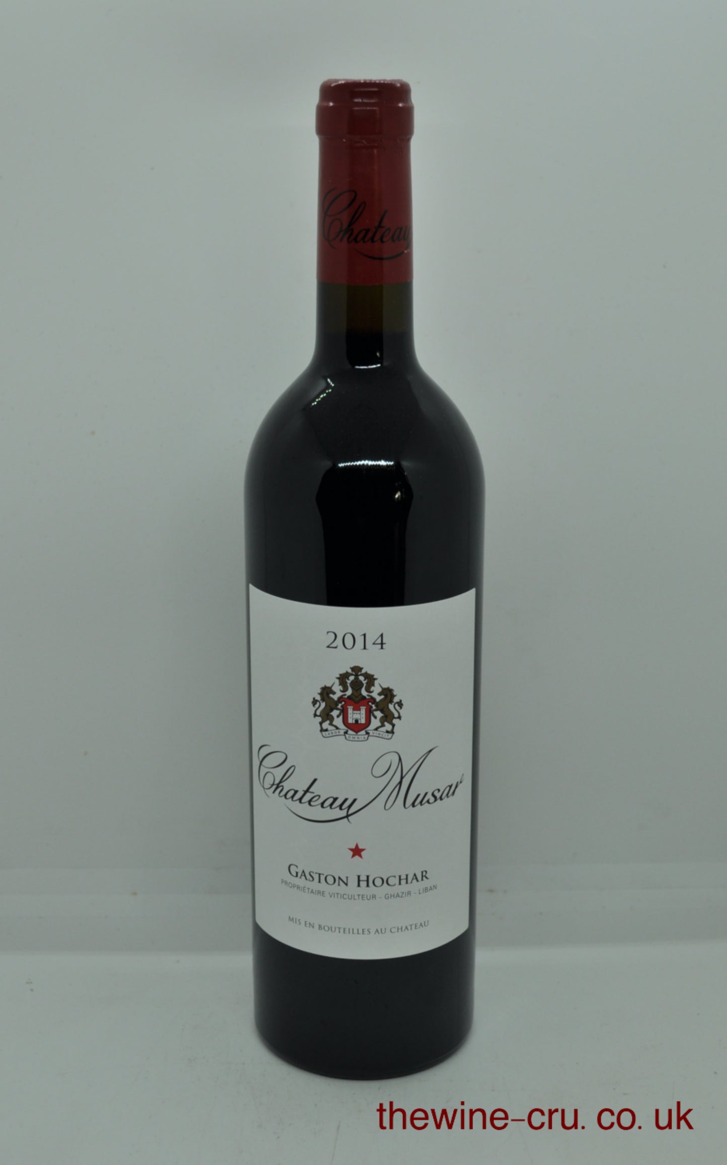 2014 vintage red wine from the Lebanon. The bottle is in excellent condition. Immediate delivery. Free local delivery. Gift wrapping available.