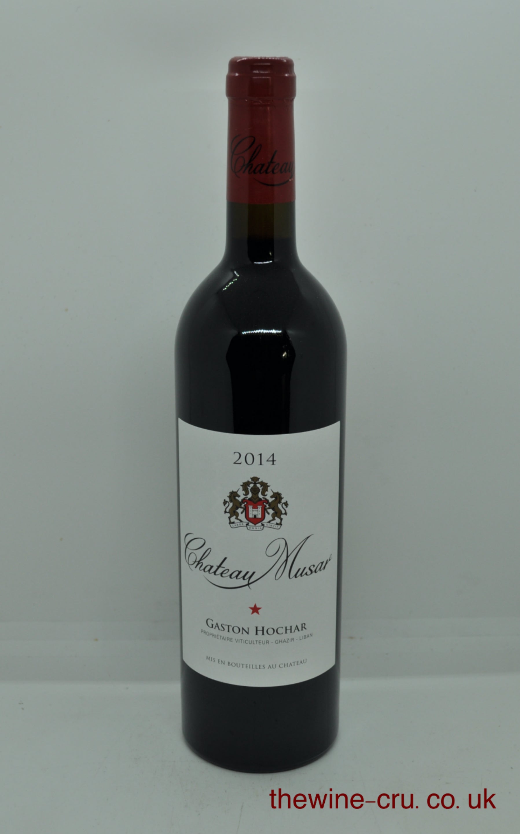 2014 vintage red wine from the Lebanon. The bottle is in excellent condition. Immediate delivery. Free local delivery. Gift wrapping available.