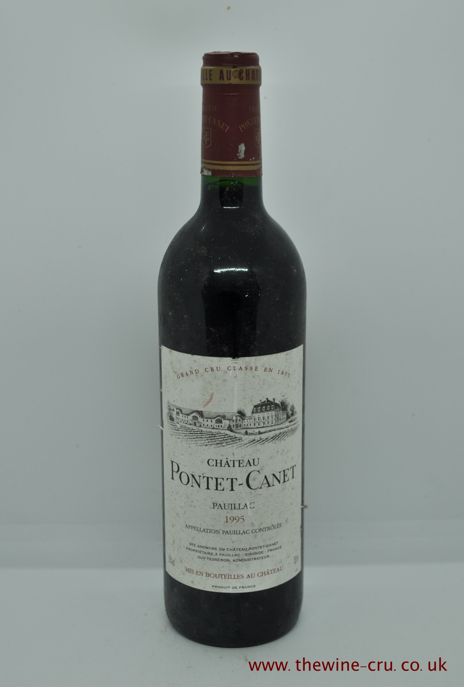 1995 vintage red wine from Bordeaux, France. The bottle is in good condition. The label is a little grubby. Immediate delivery. Free local delivery. Gift wrapping evadable.