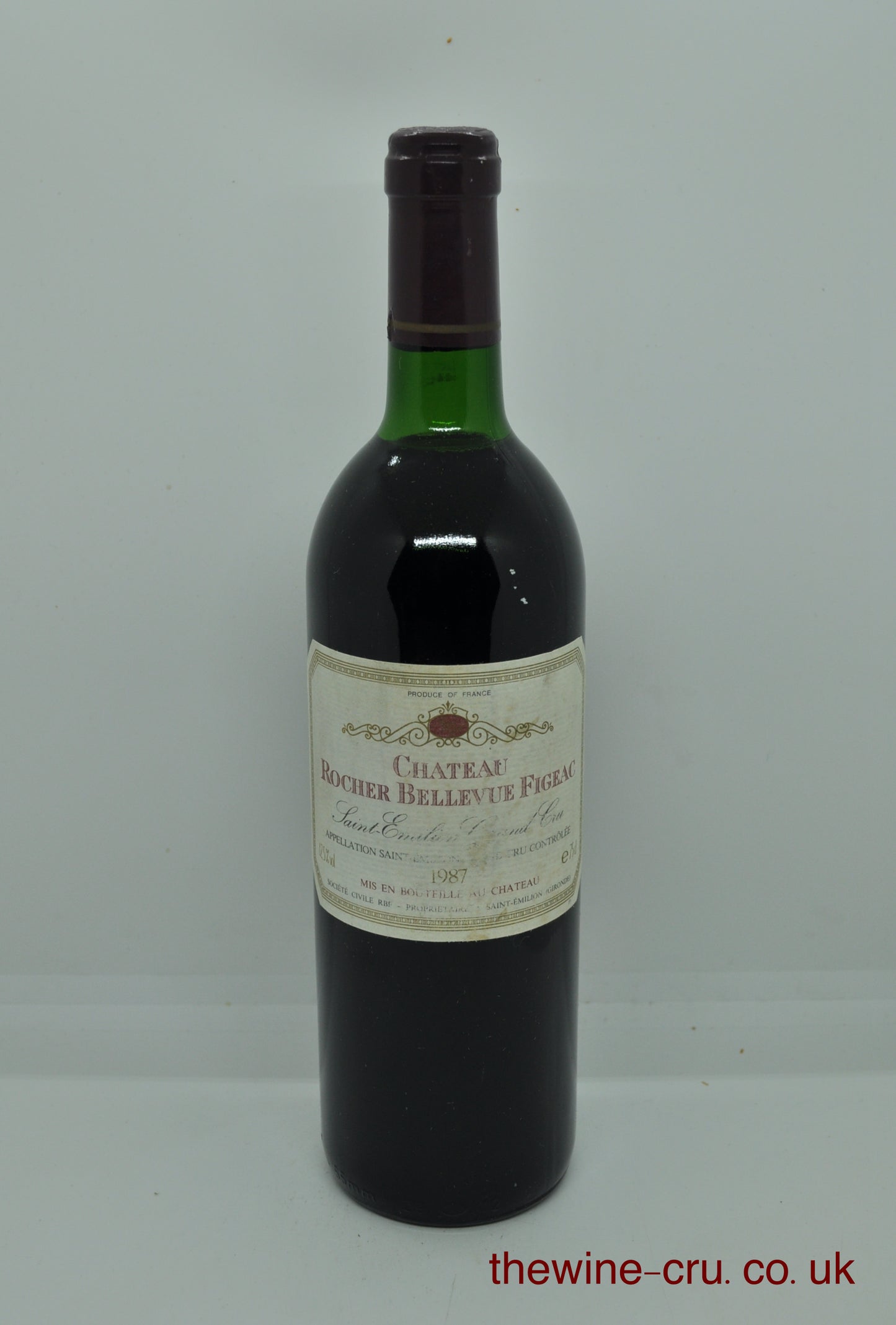 1987 vintage red wine. The bottle is in good condition with the wine level being top shoulder. Immediate delivery. Gift wrapping available.