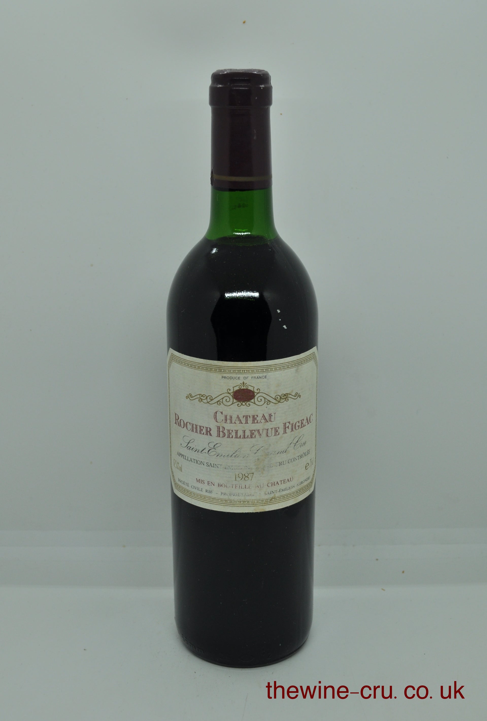 1987 vintage red wine. The bottle is in good condition with the wine level being top shoulder. Immediate delivery. Gift wrapping available.