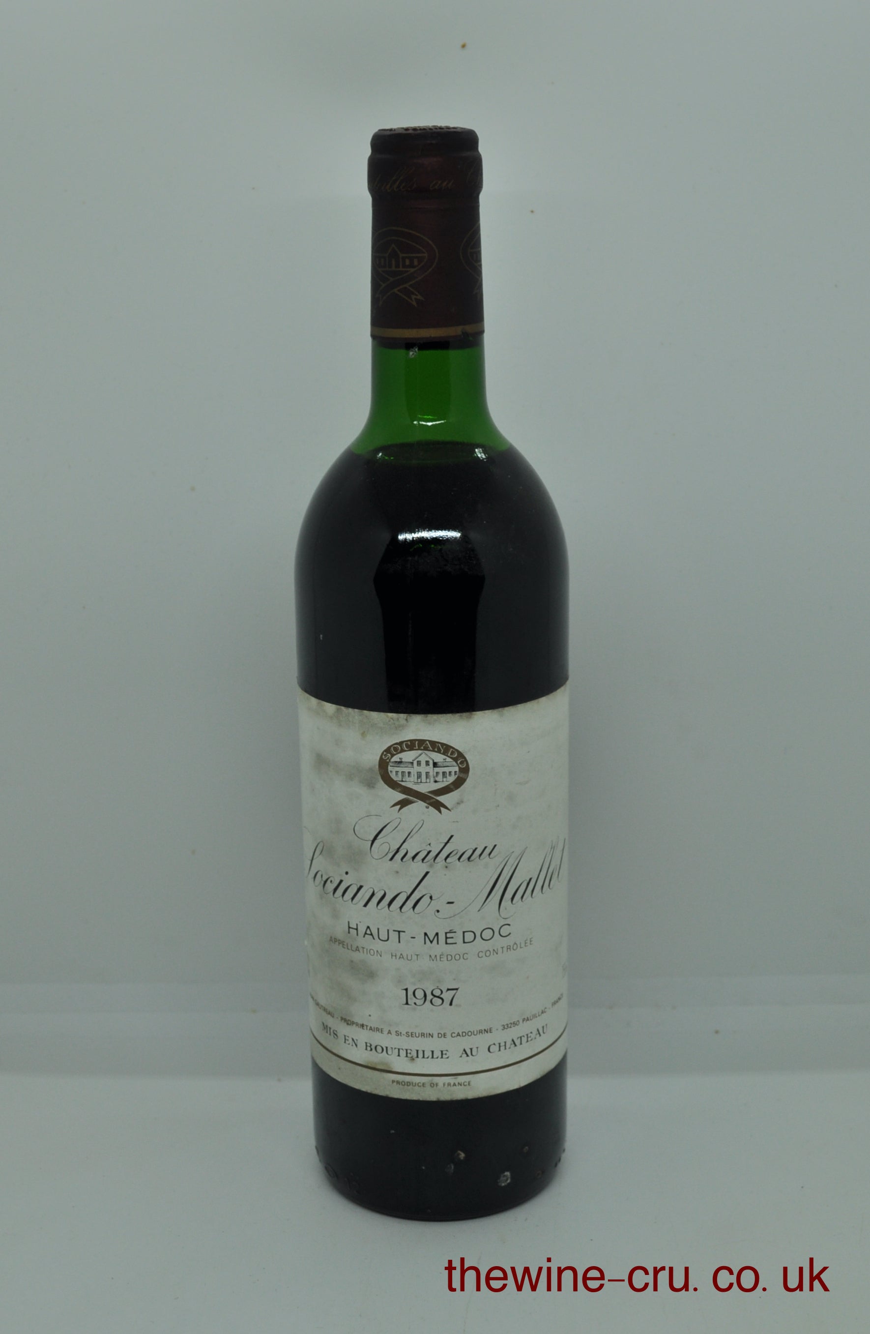 1987 vintage red wine. The bottle is in good general condition. A little staining on the label and the wine level is top shoulder. Immediate delivery. Free local delivery. Gift wrapping available.