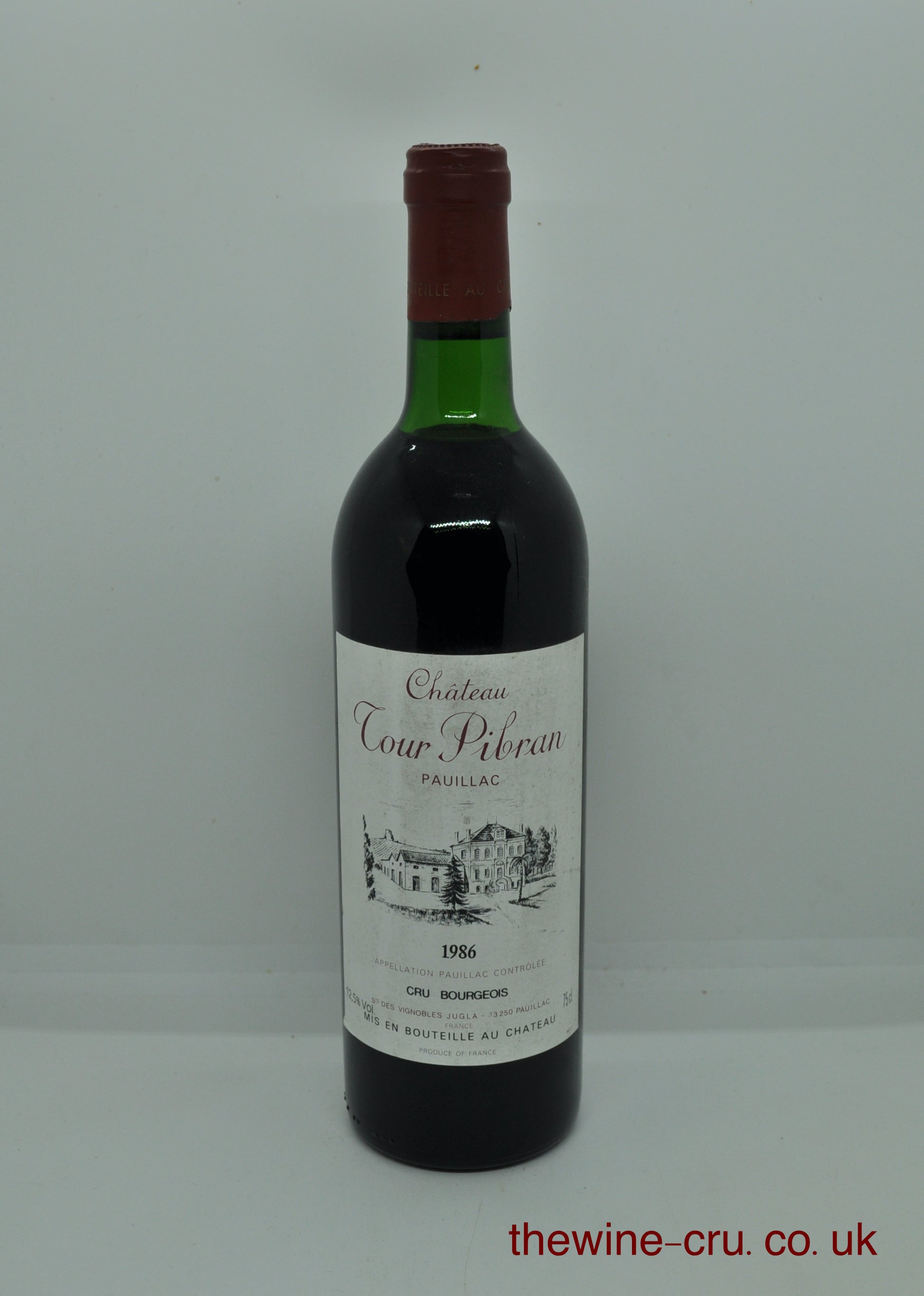 1986 vintage red wine. The bottle is in good condition with the wine level of very top shoulder. Immediate delivery. Free local delivery. Gift wrapping available.