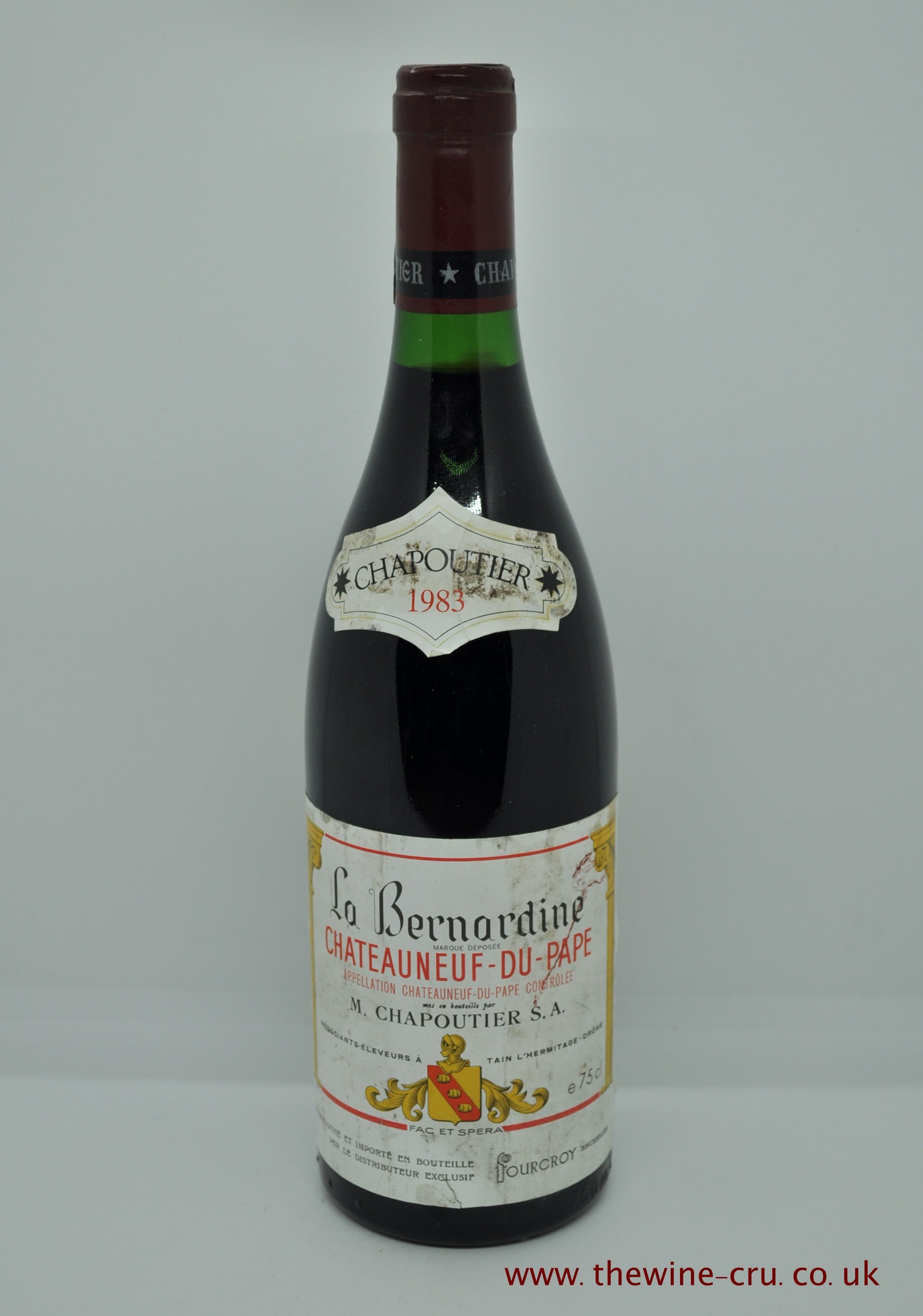 1983 vintage red wine. Chateauneuf Du ape La Bernarine Chapoutier 1983. France, Rhone. The botles are in good general condition. The labels a little bin soiled.Immediate delivery. Free local delivery. Gift wrapping available.