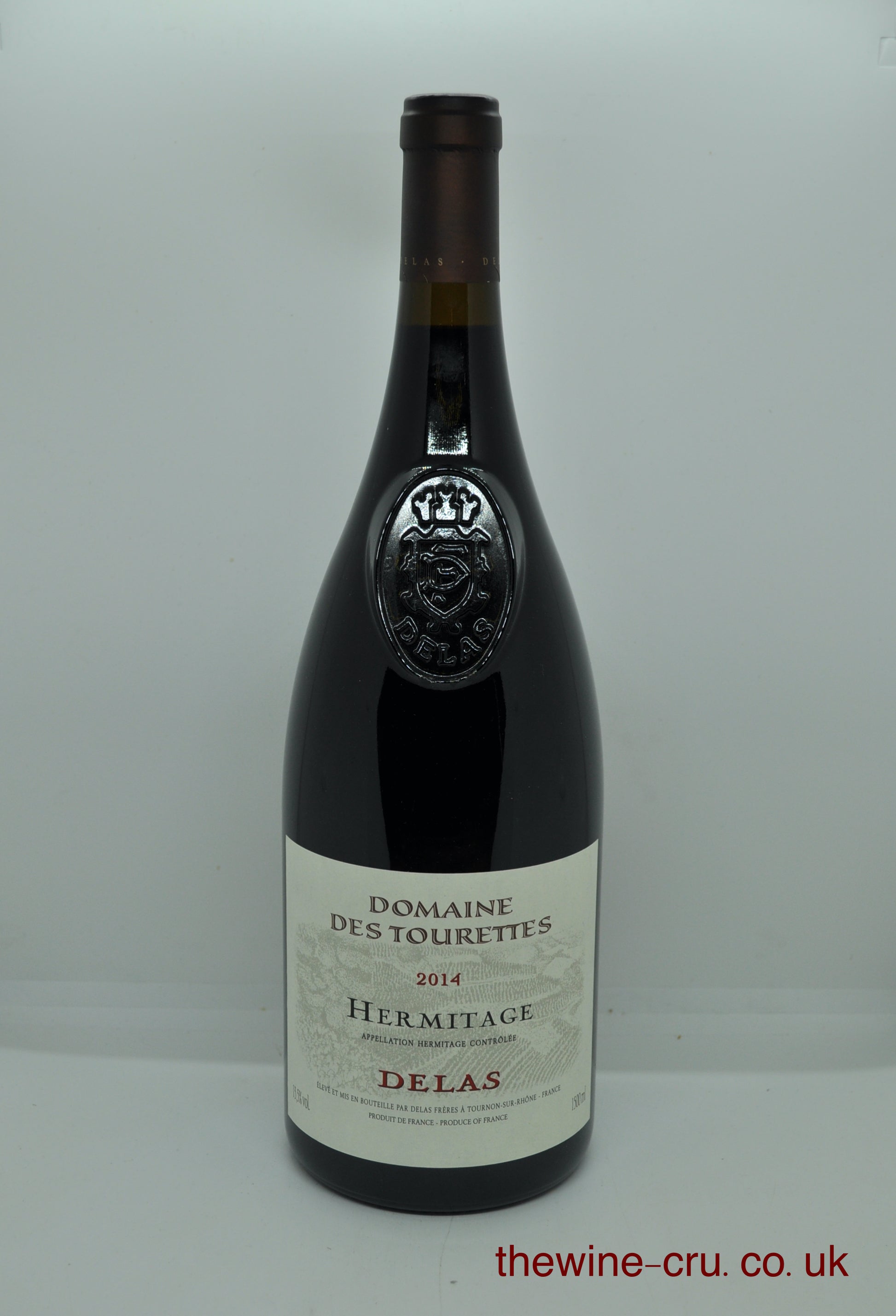 2014 vintage red wine. The Magnum bottle is in excellent condition. Immediate delivery. Free local delivery. Gift wrapping available.